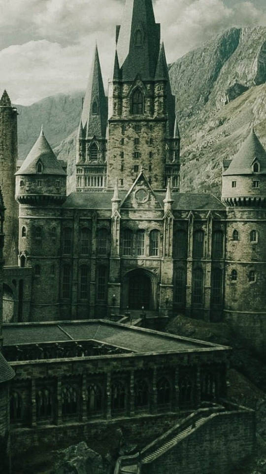 Hogwarts Prominent Towers Hp Aesthetic Background
