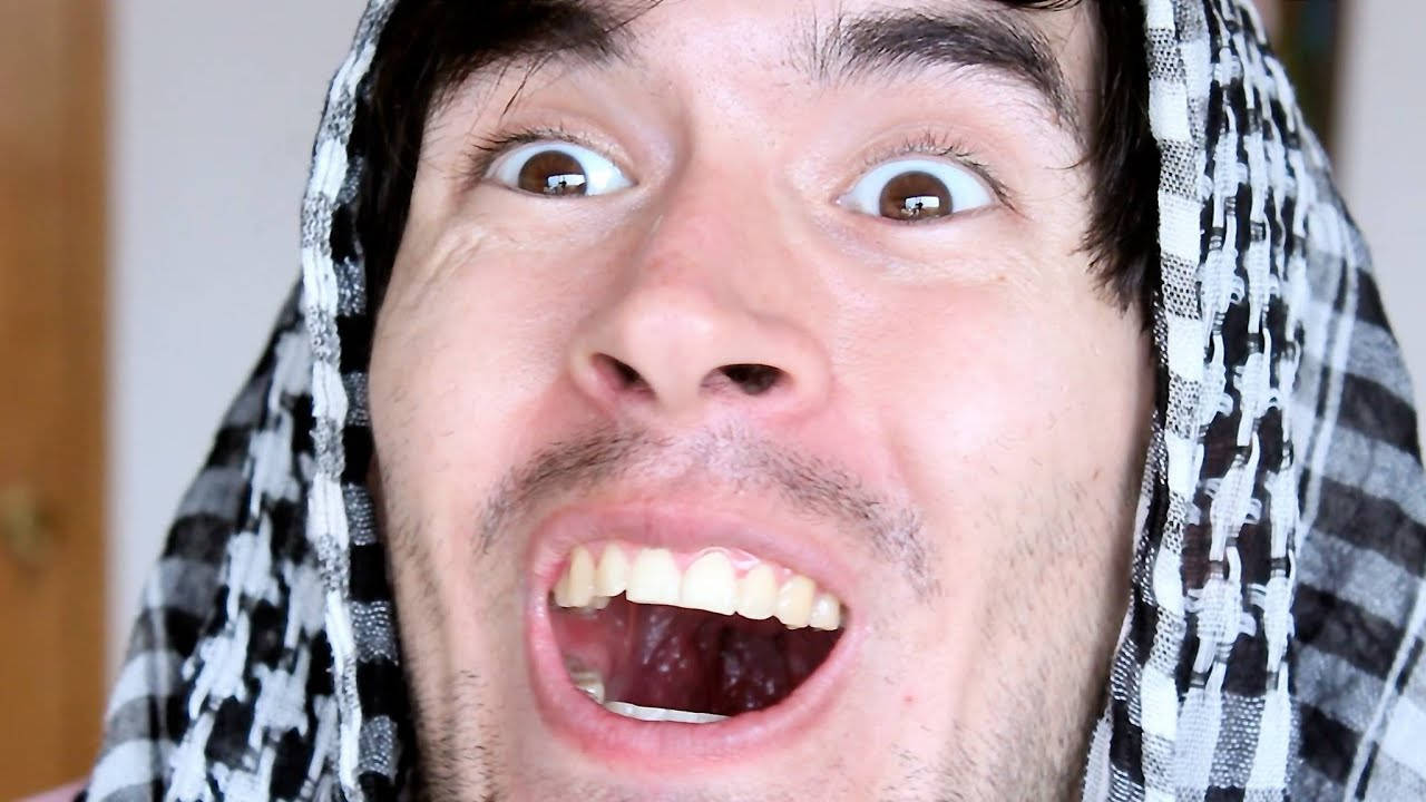 Holasoygerman Close-up Funny Face