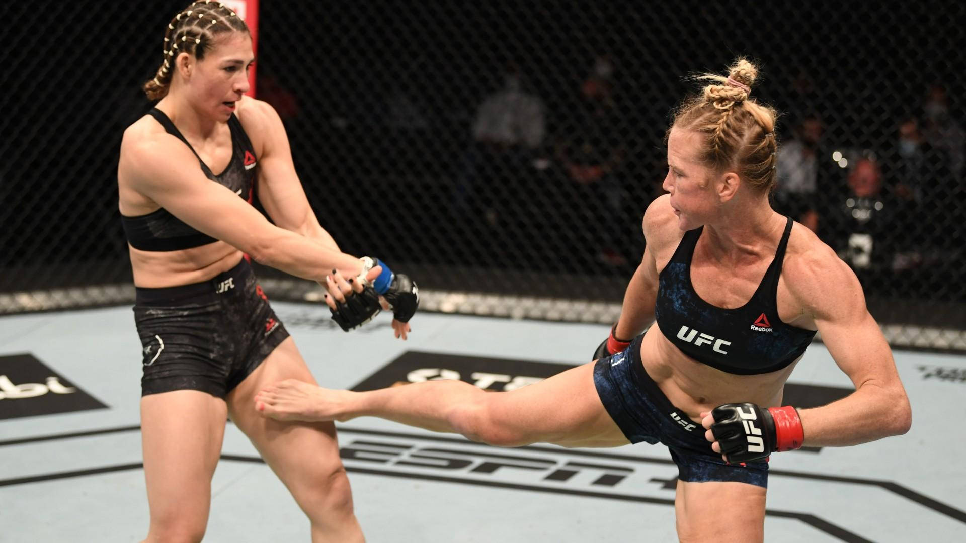 Holly Holm Kicking Irene Aldana