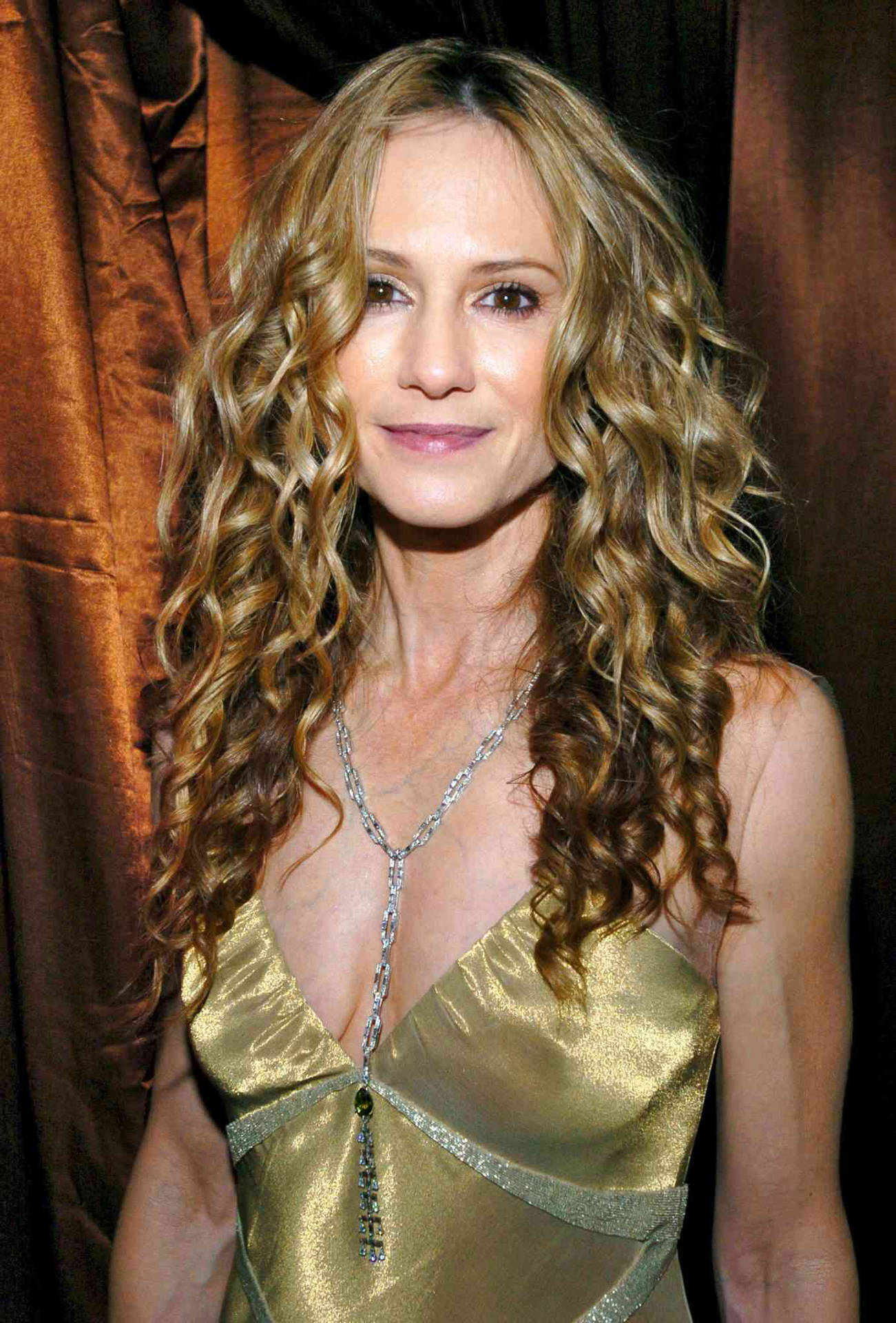 Holly Hunter Golden Globe After Party Background