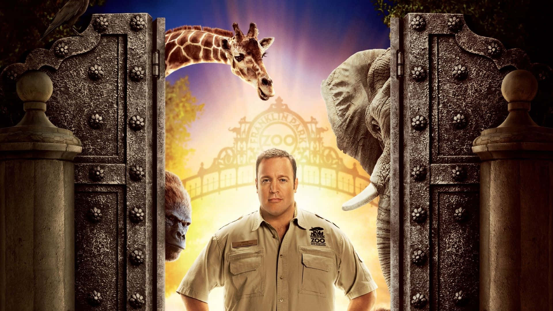 Hollywood Actor Kevin James Posing For A Photoshoot Background