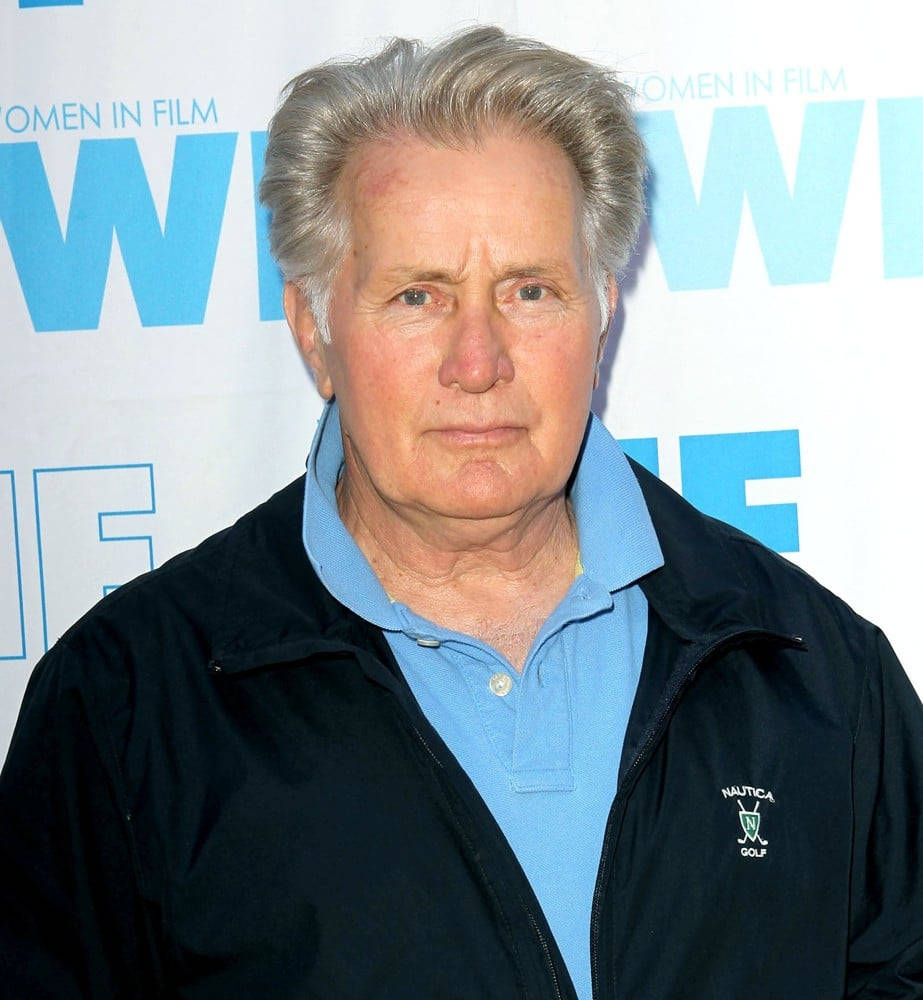 Hollywood Actor Martin Sheen At Wif Celebrity Golf Classic Background