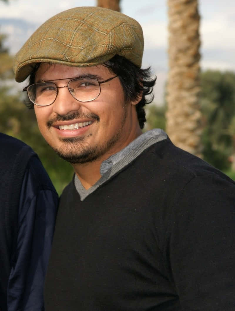 Hollywood Actor Michael Pena Background