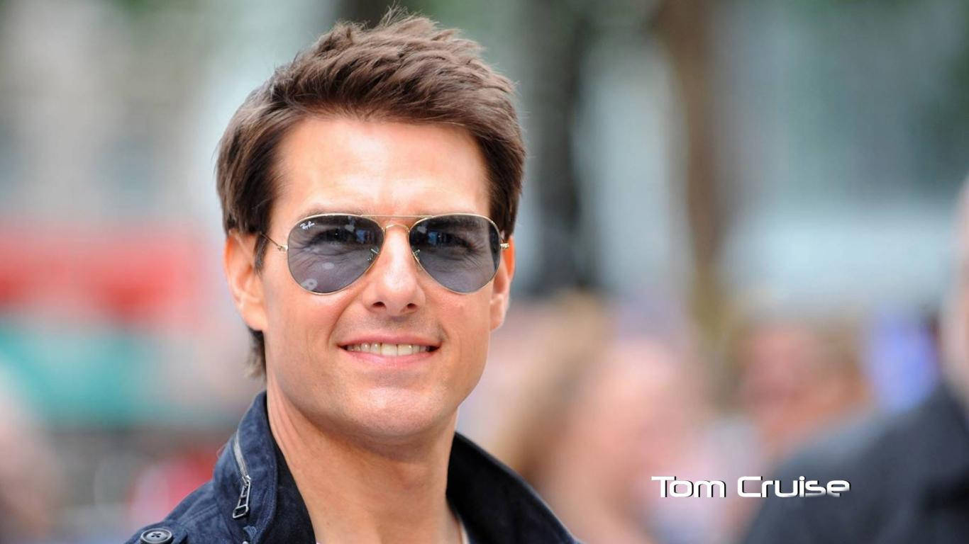 Hollywood Actor Tom Cruise Background