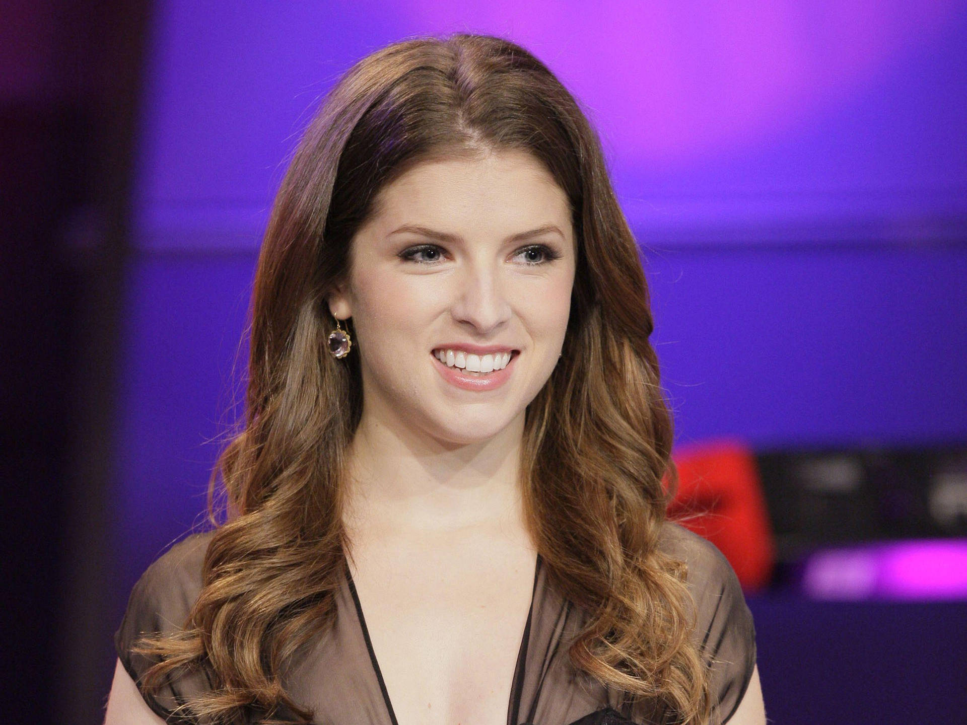 Hollywood Actress Anna Kendrick Interview Background