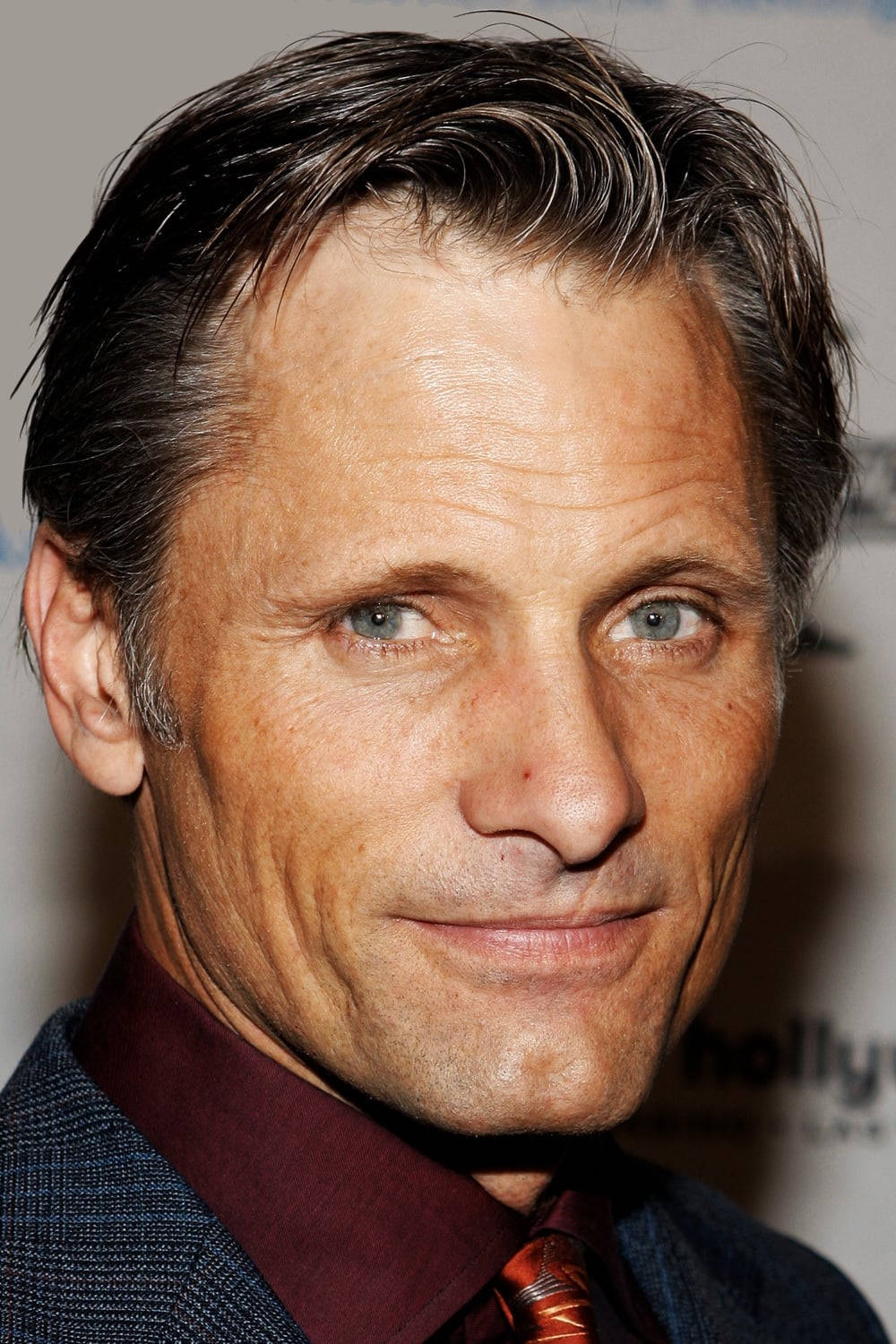 Hollywood American Actor Viggo Mortensen Background