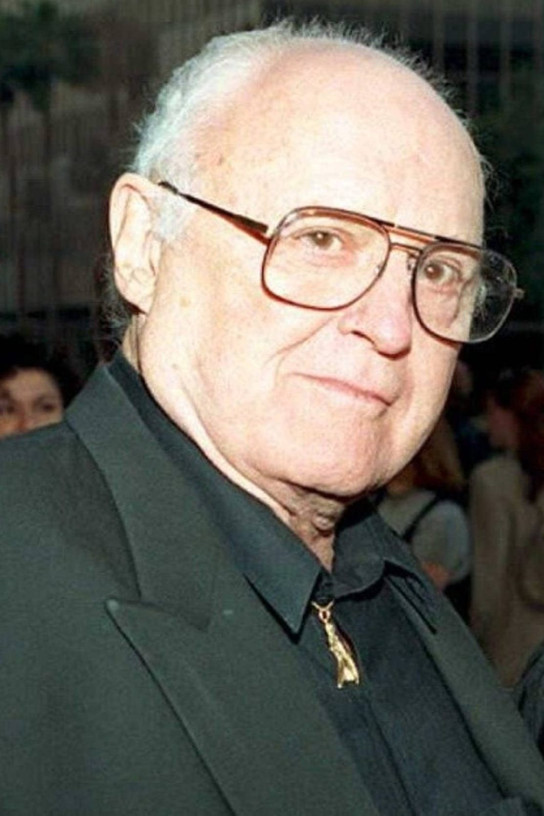 Hollywood Celebrity Rod Steiger At Walk Of Fame Event Background