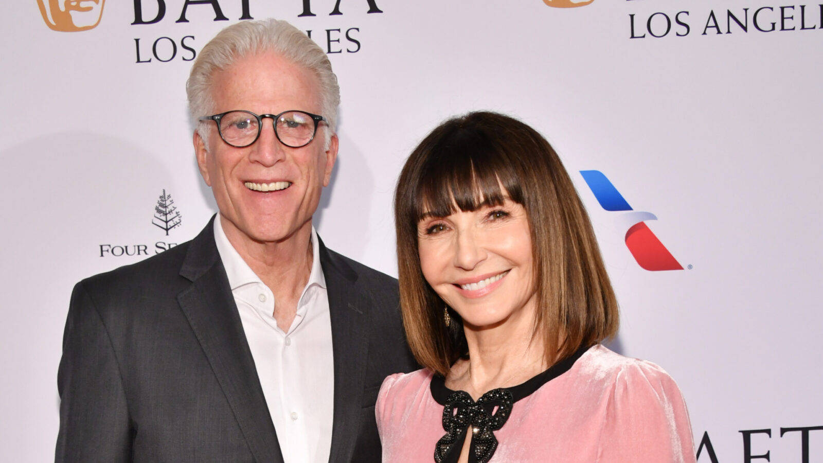 Hollywood Couple Mary Steenburgen Ted Danson Background