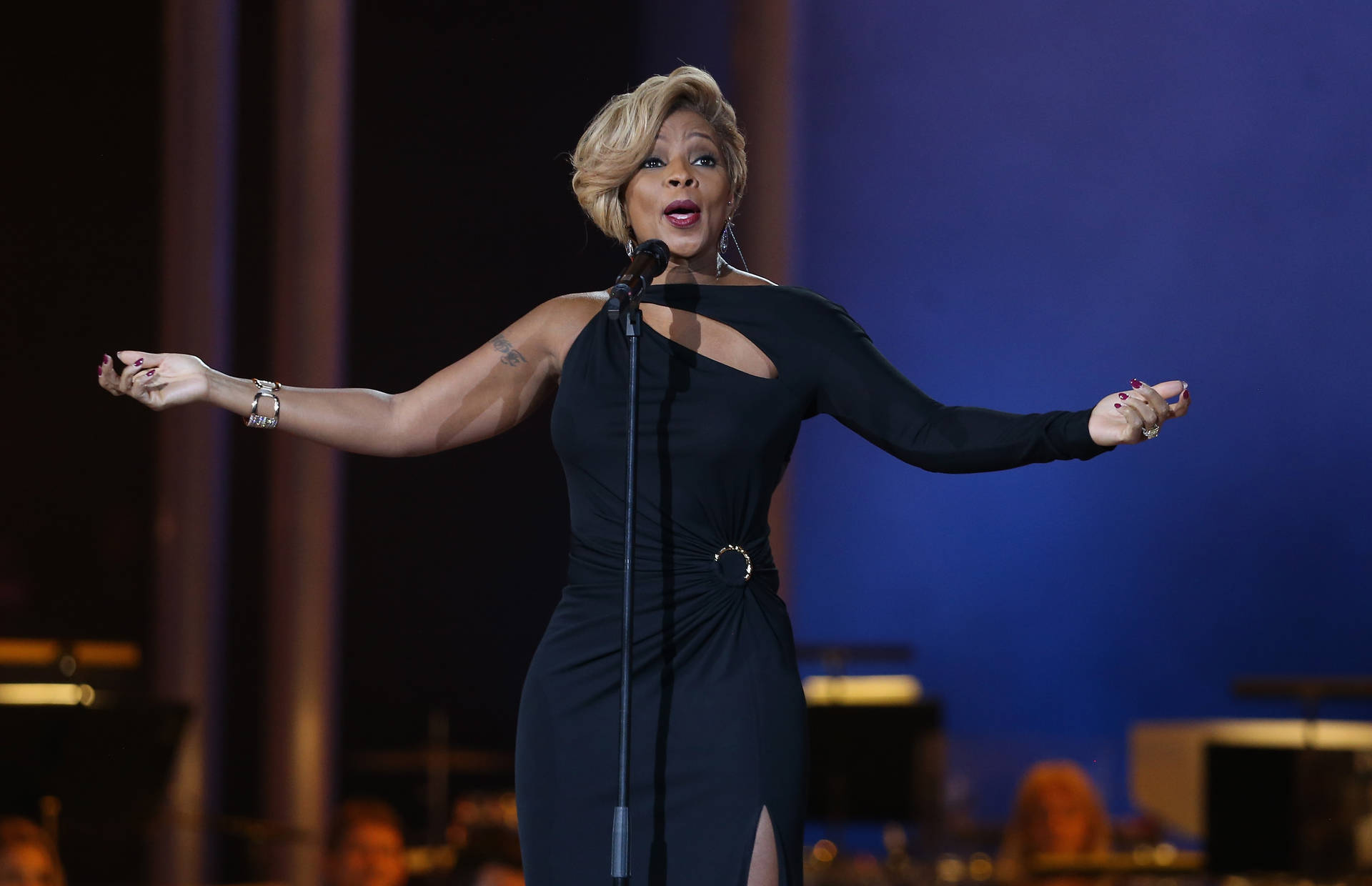 Hollywood Singer And Actress Mary J. Blige On Stage