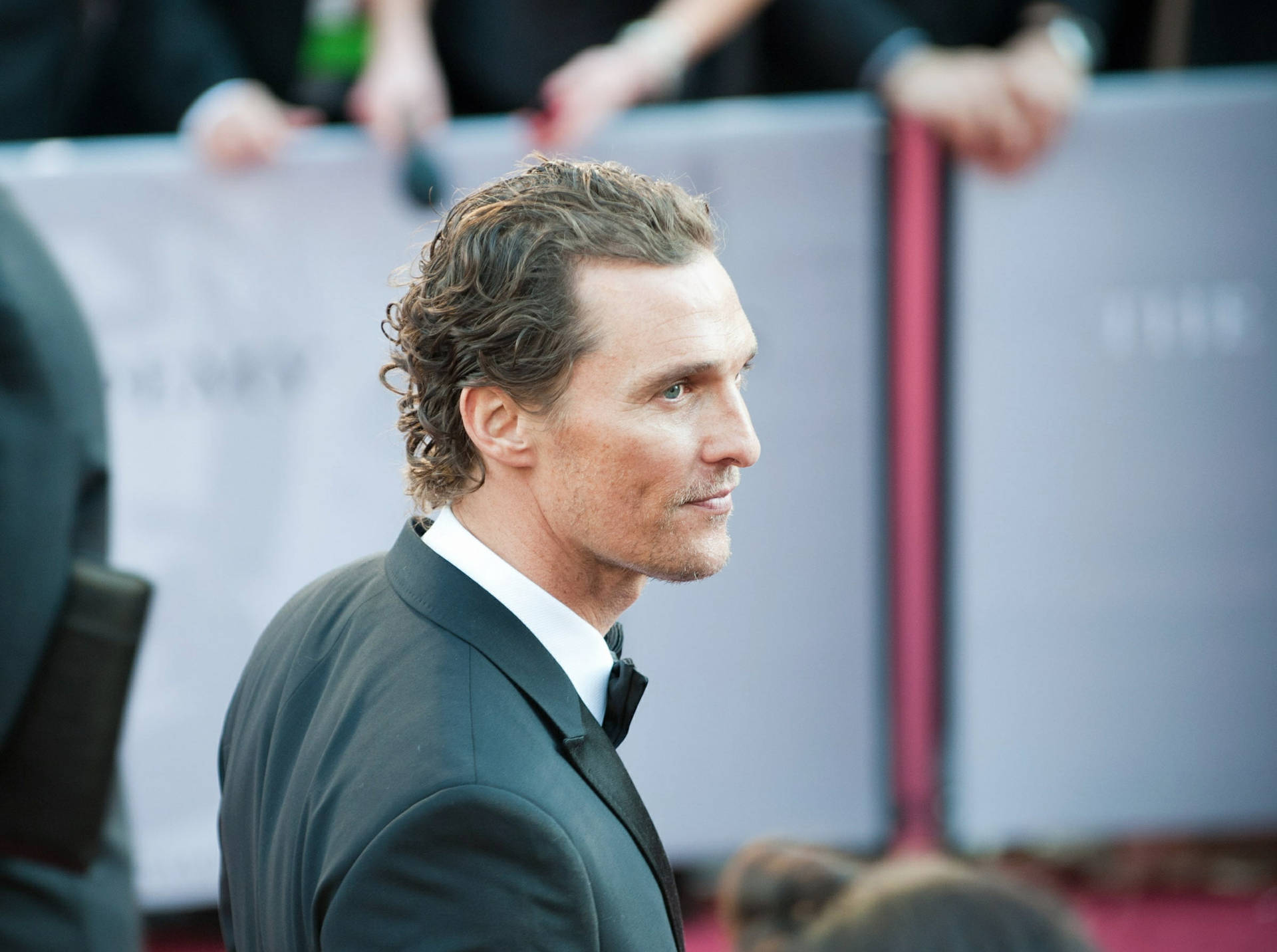 Hollywood Star Matthew Mcconaughey On The Red Carpet Background