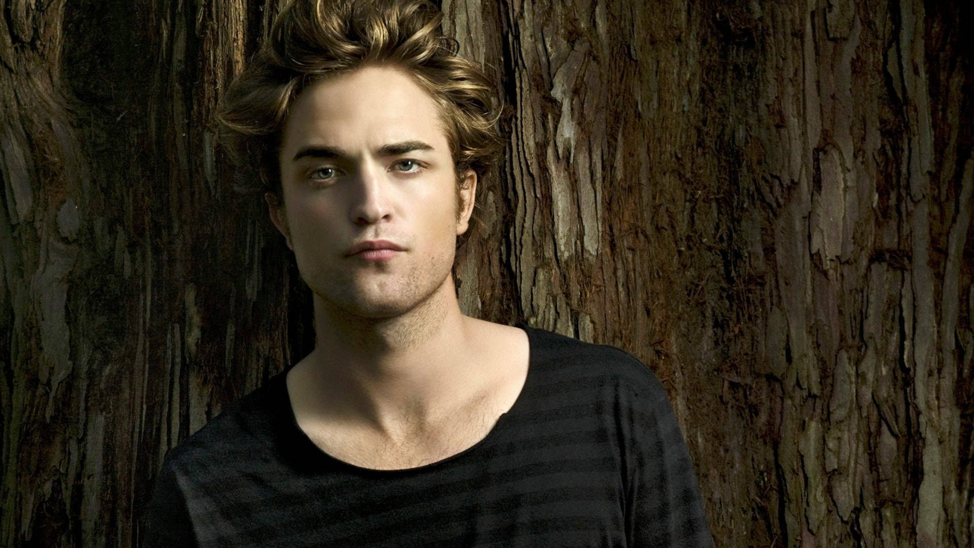 Hollywood Star Robert Pattinson Background