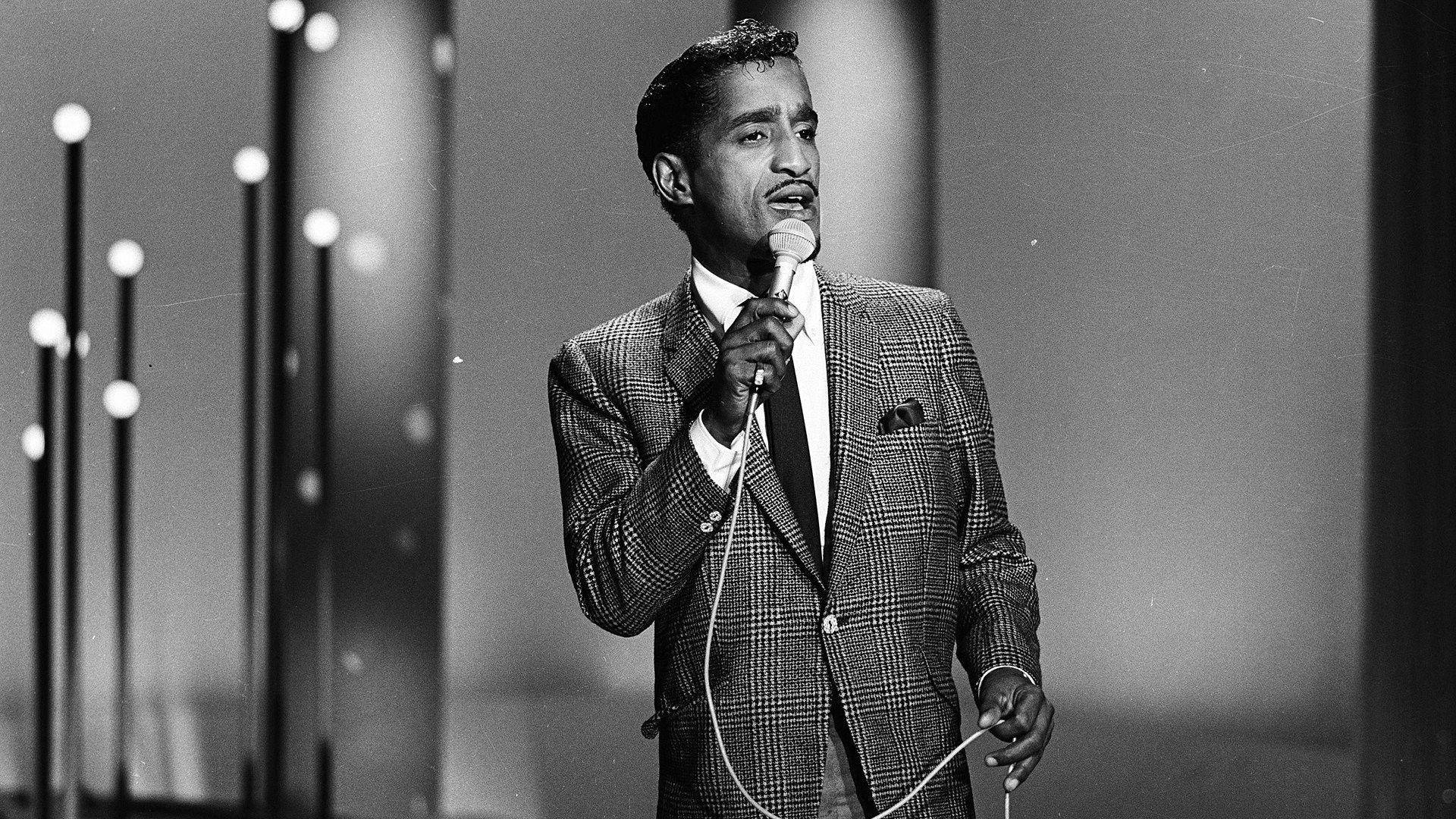 Hollywood Star Sammy Davis Jr. 1966 Performance Background