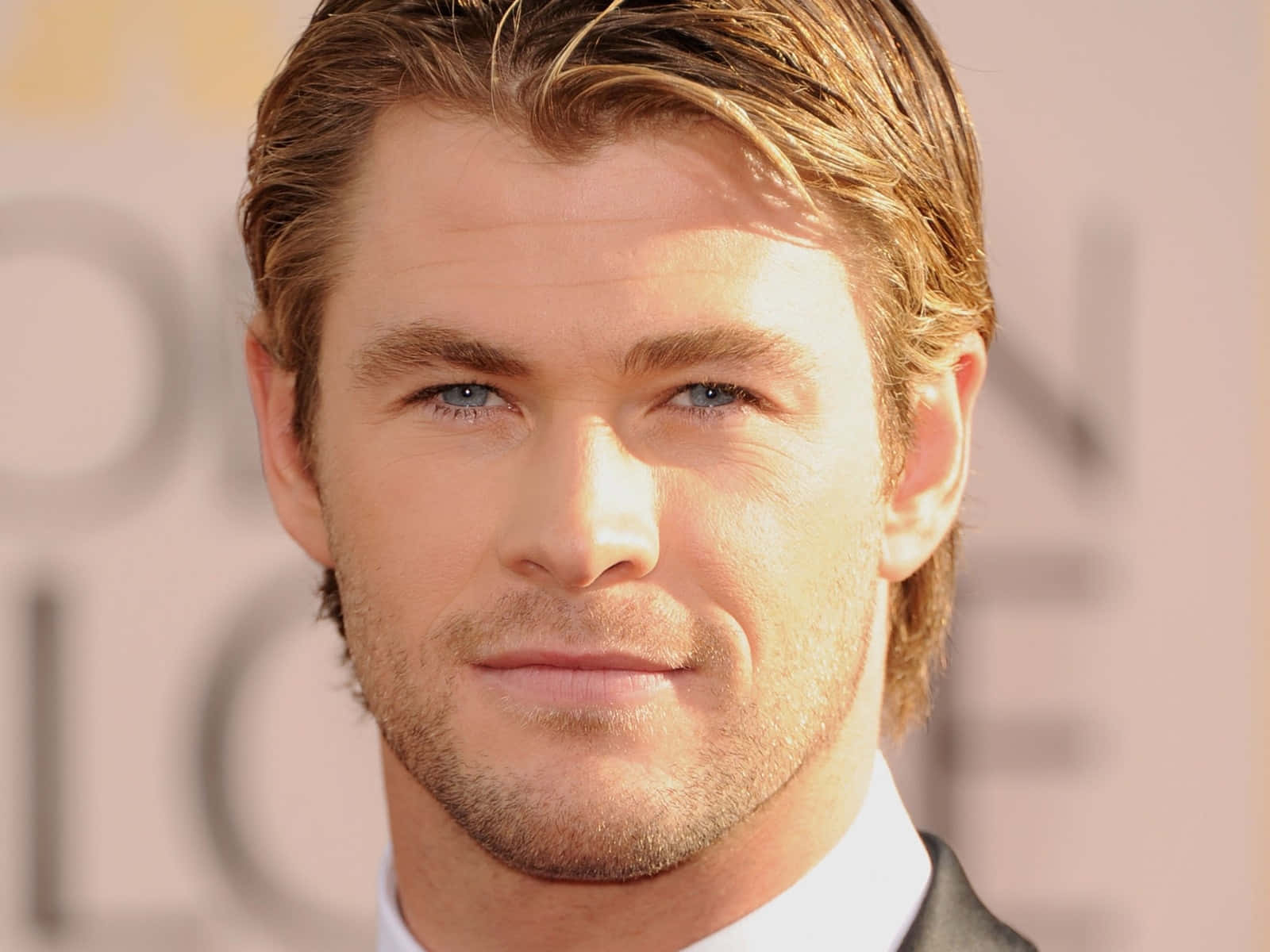 Hombres Guapos Chris Hemsworth Portrait