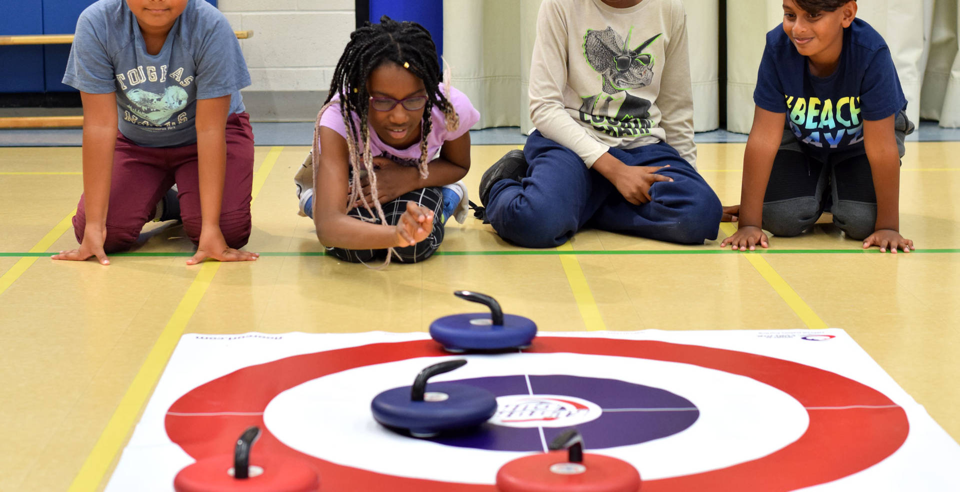 Home Curling Game Background