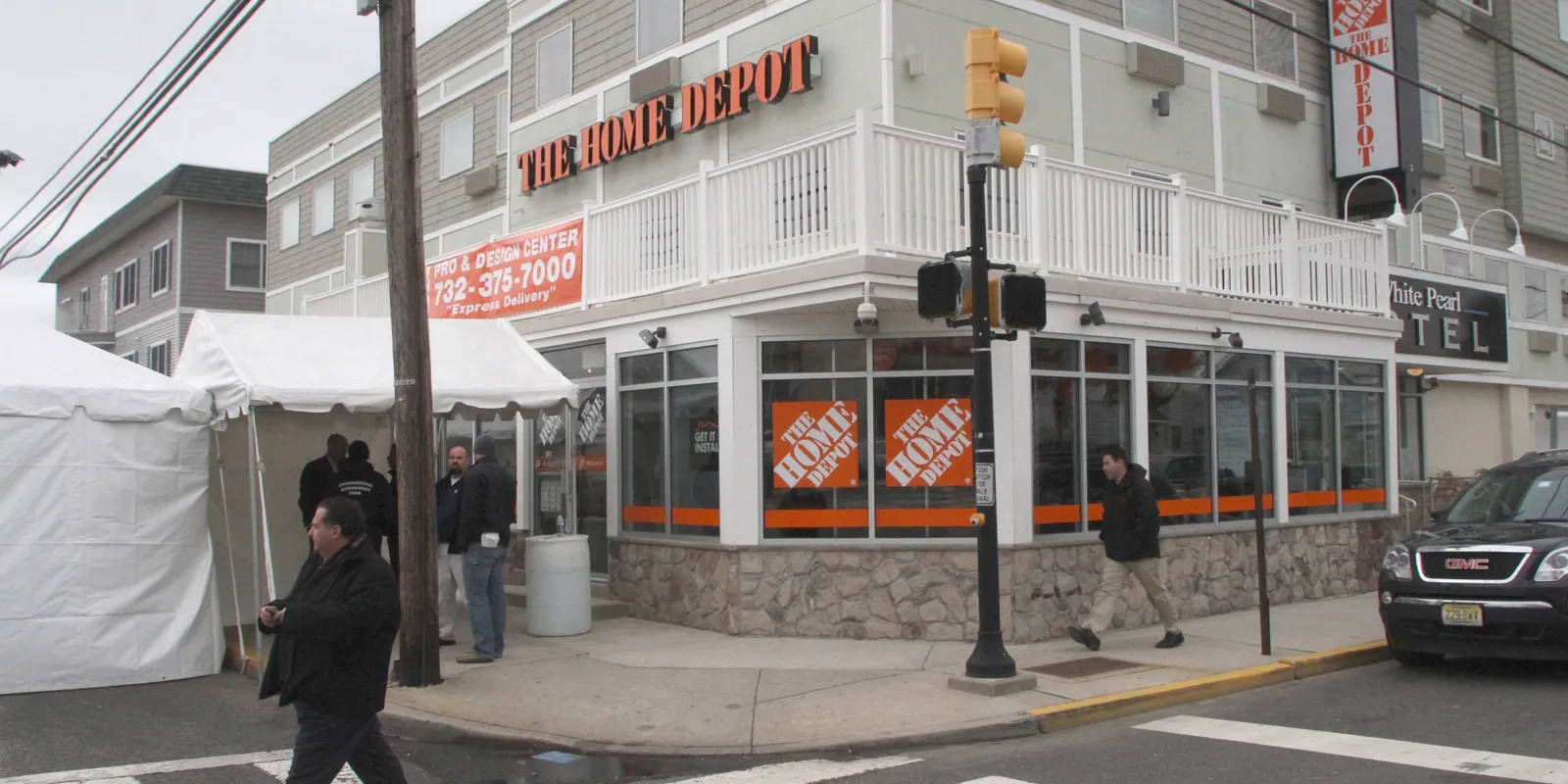 Home Depot Satellite Store Background