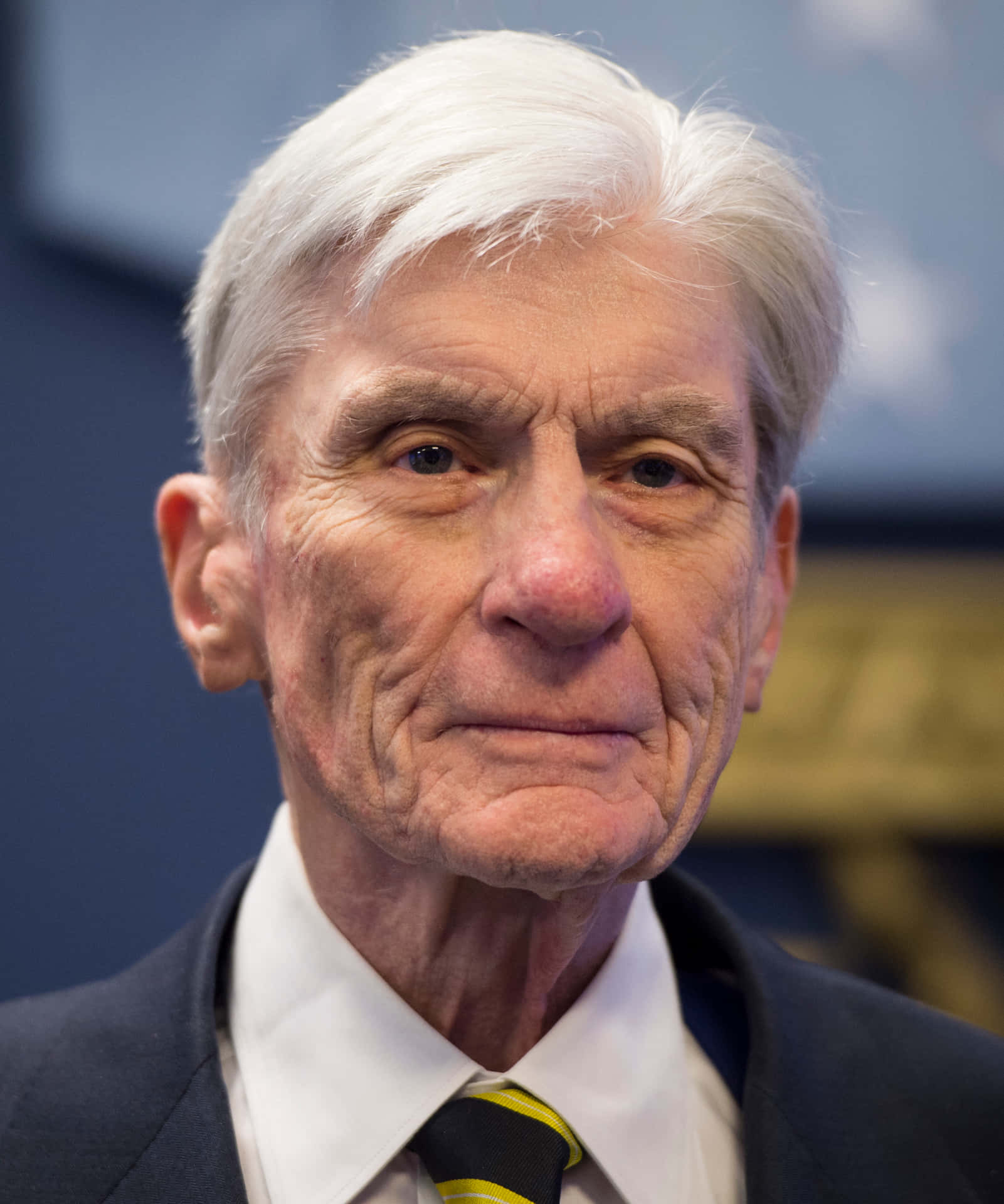Honorable American Politician John Warner Background
