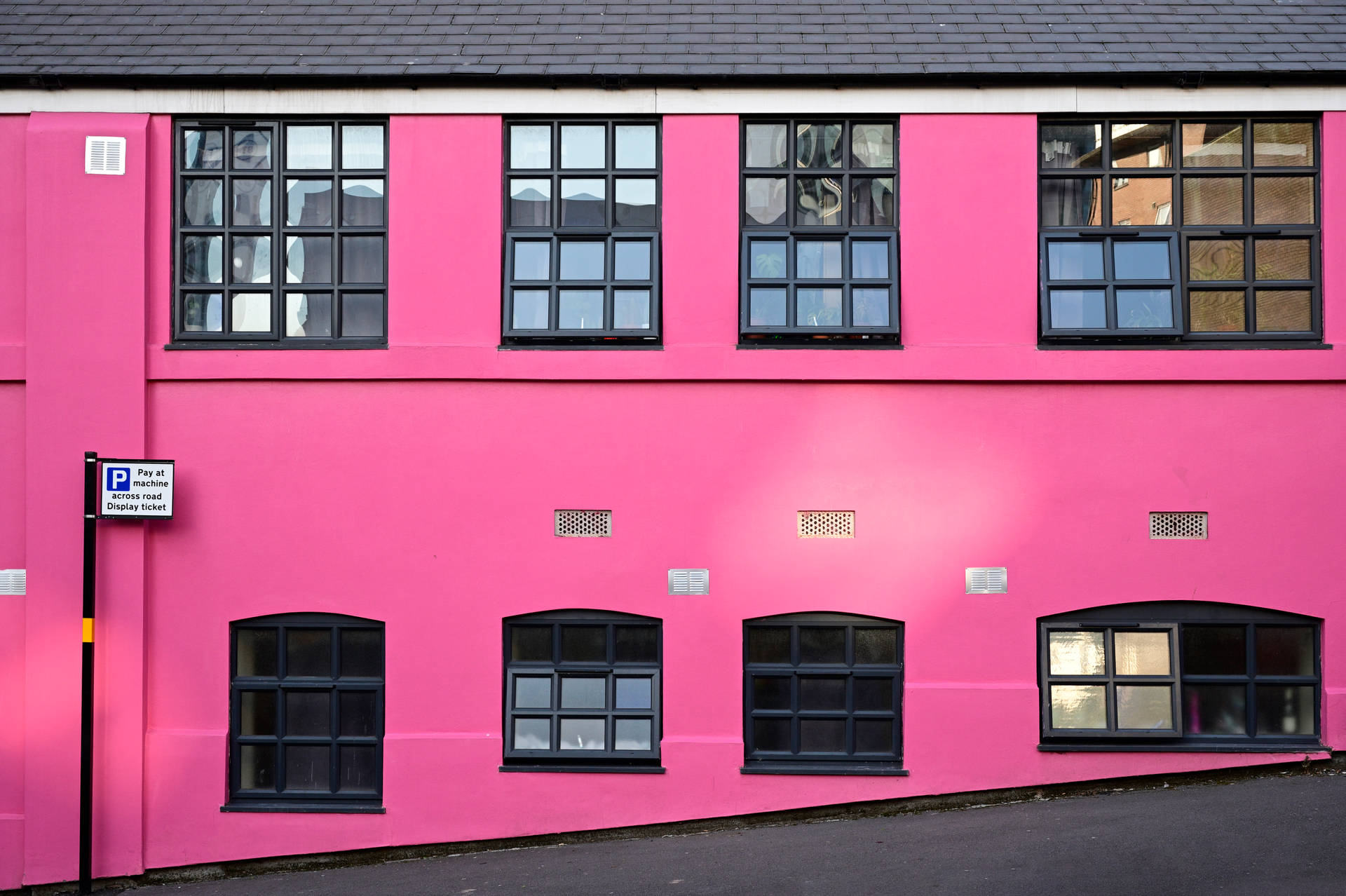 Hot Pink Building Screensavers Background
