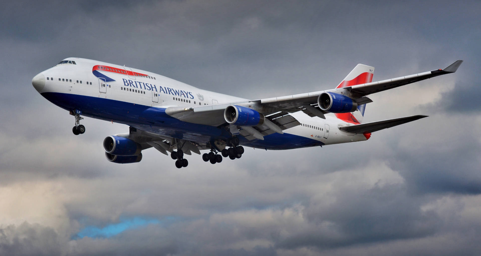 Hovering British Airways Boeing 747 400 Background