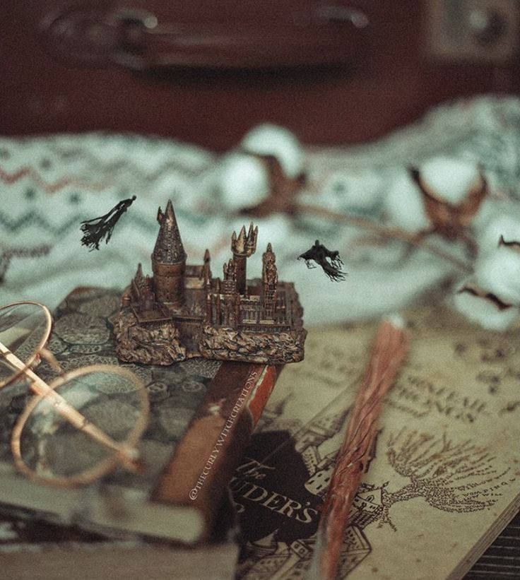Hp Hogwarts Miniature Aesthetic Background