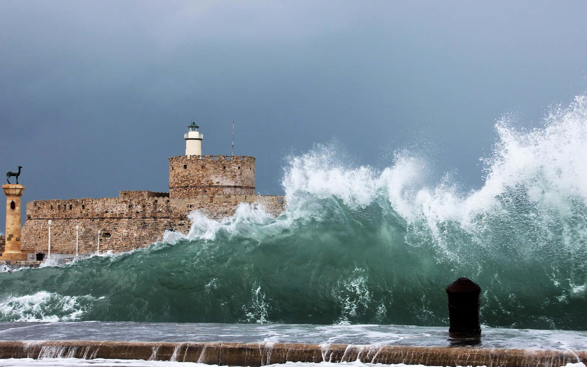 Huge Waves And Castle Background