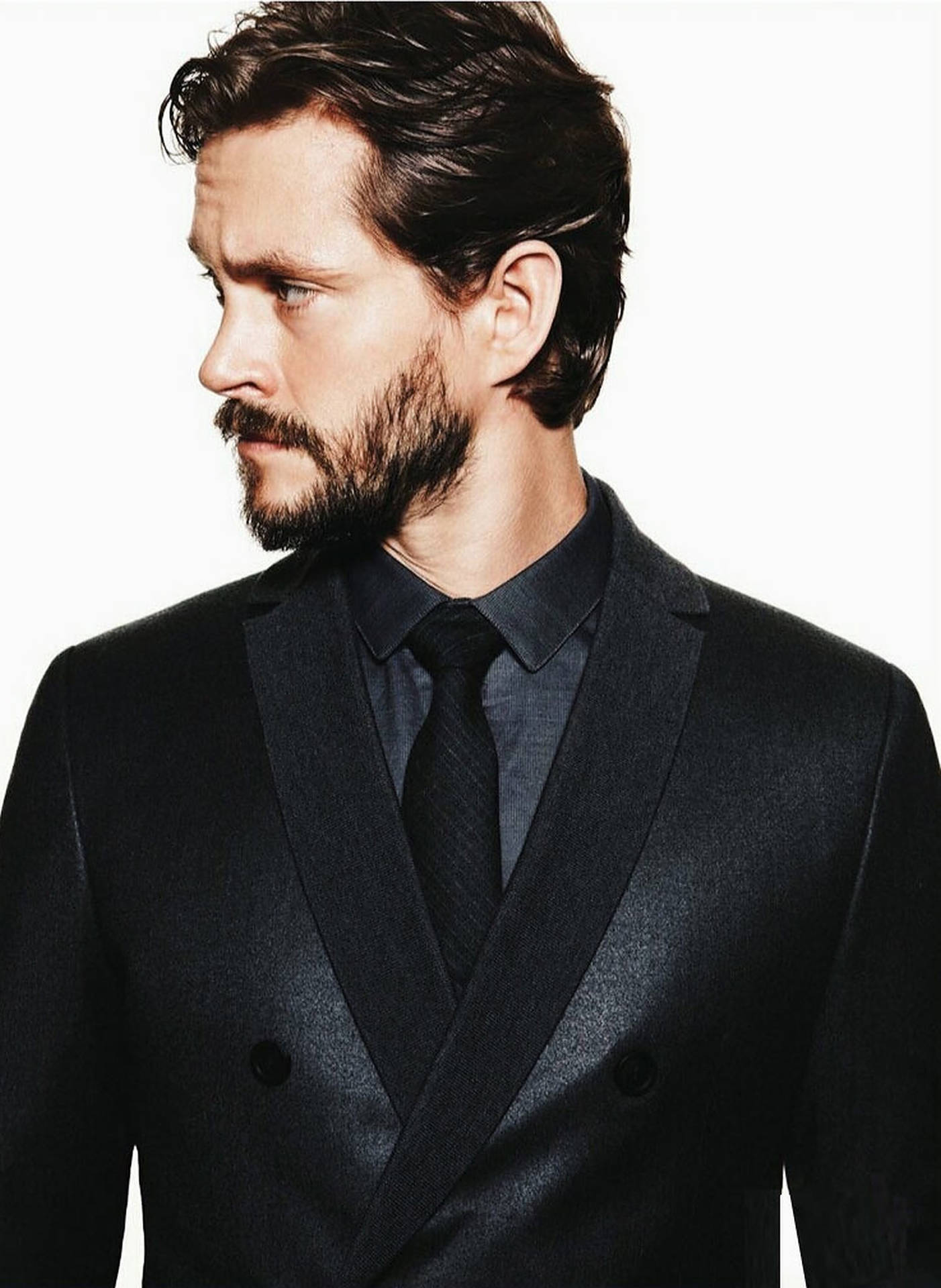 Hugh Dancy In Black Suit Background