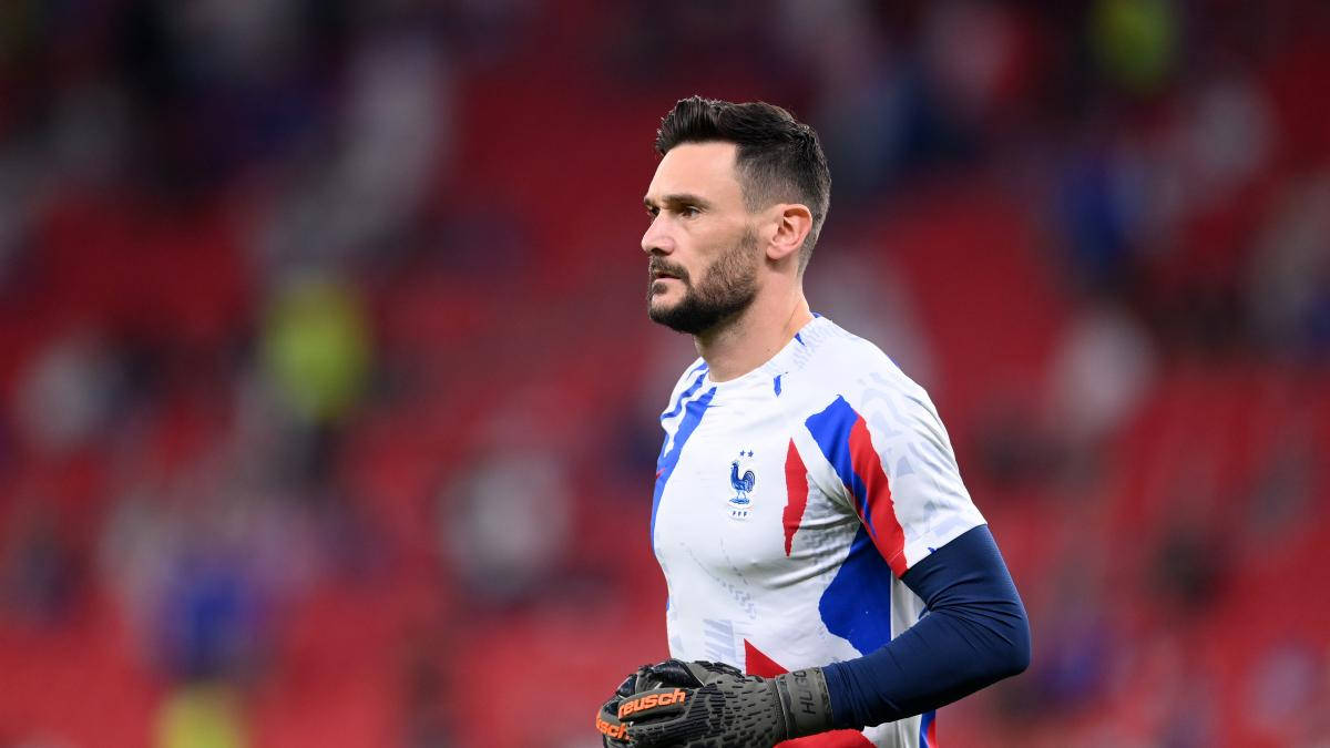 Hugo Lloris Thinking Background