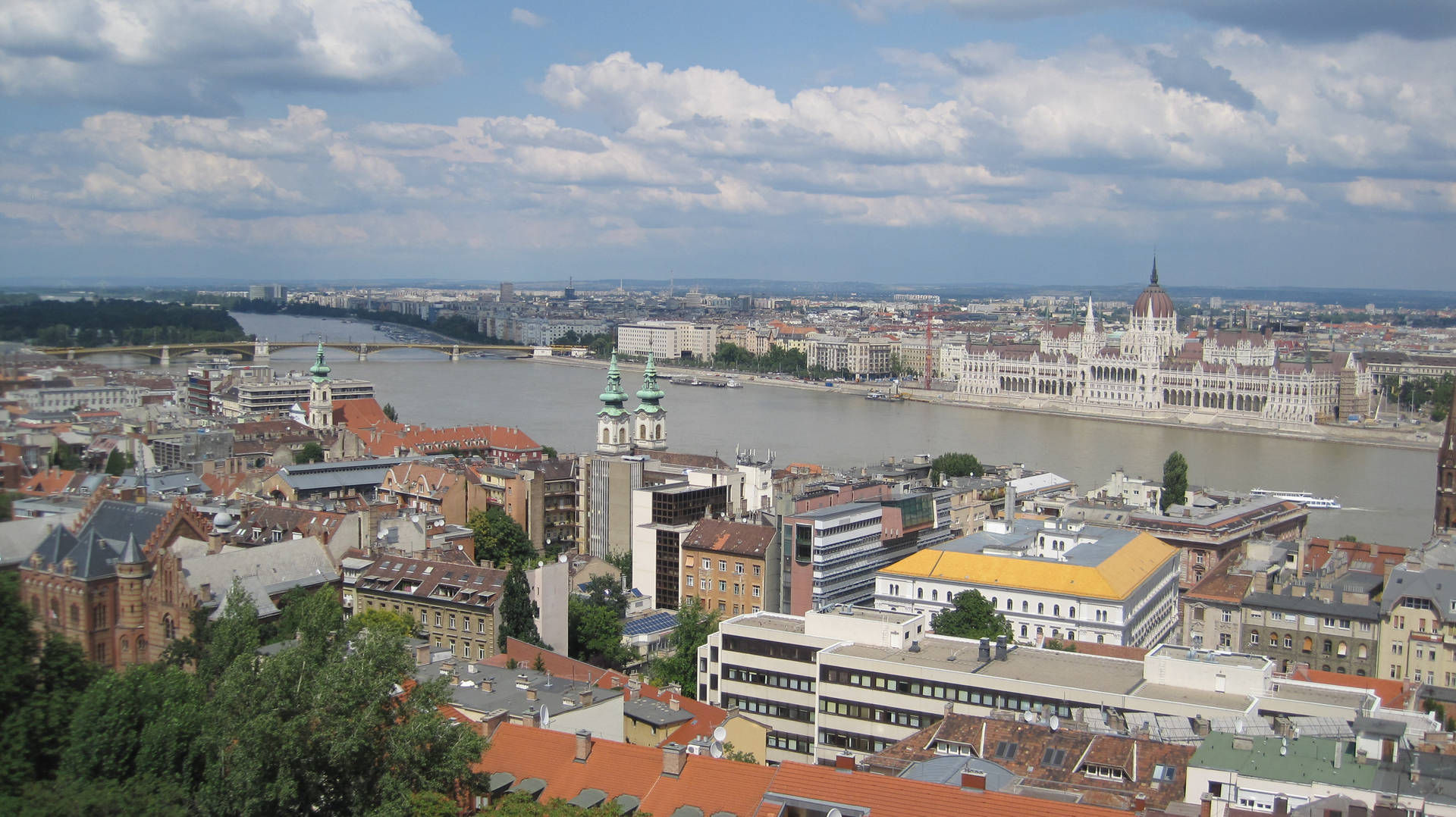 Hungary's Gellért Hill City View Background