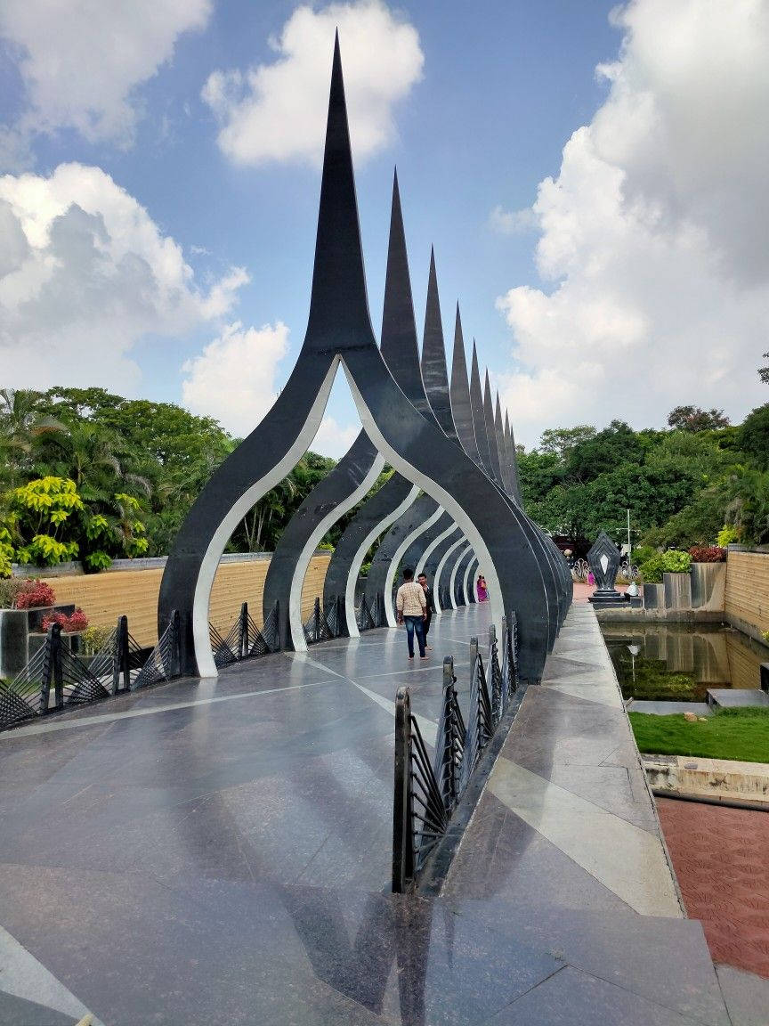 Hyderabad Ntr Garden Cloud Gates Background