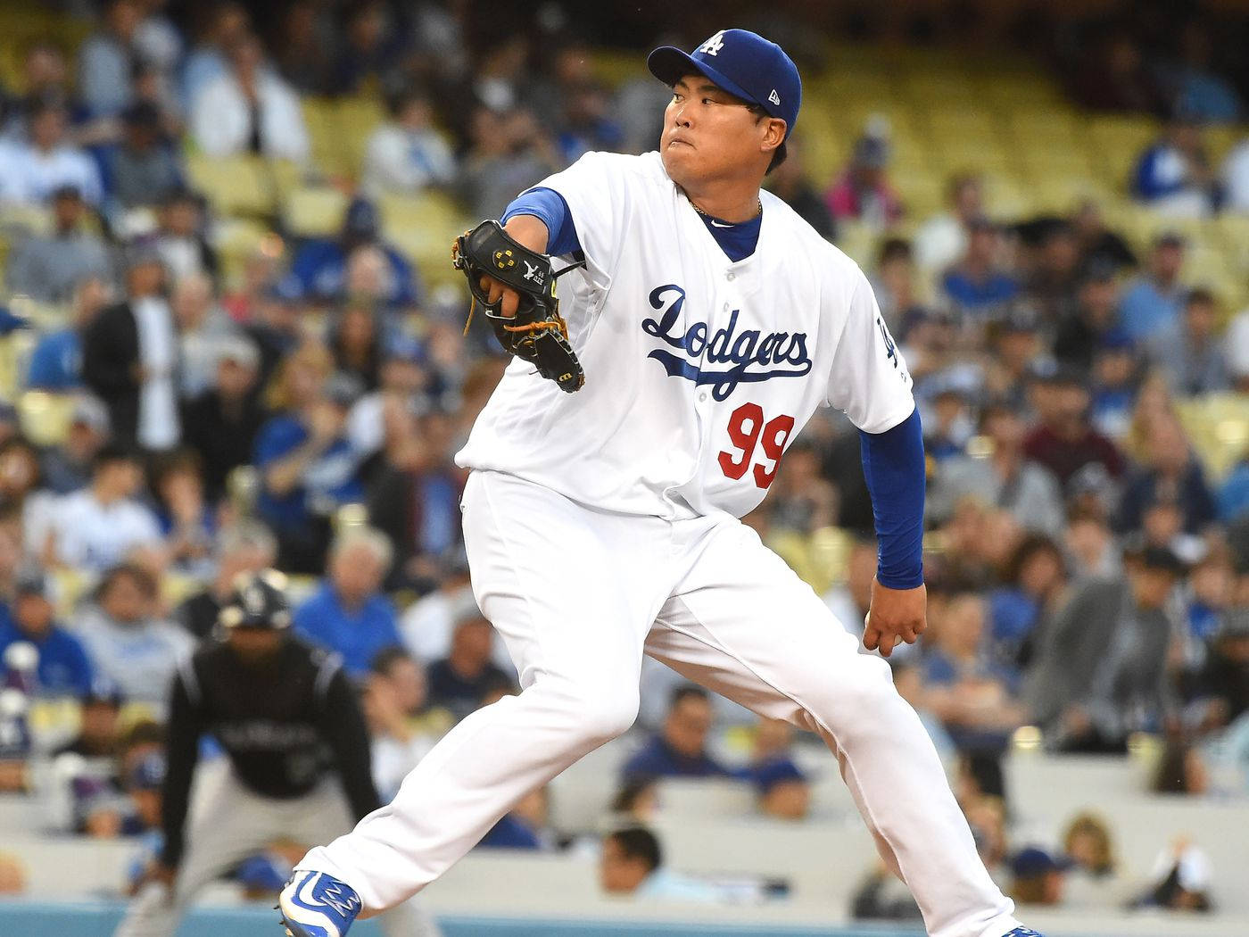 Hyun Jin Ryu Catching The Ball