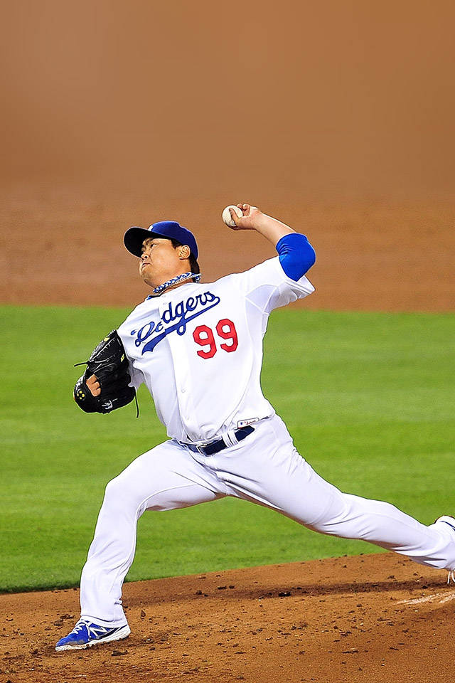 Hyun Jin Ryu Midst Pitch Background