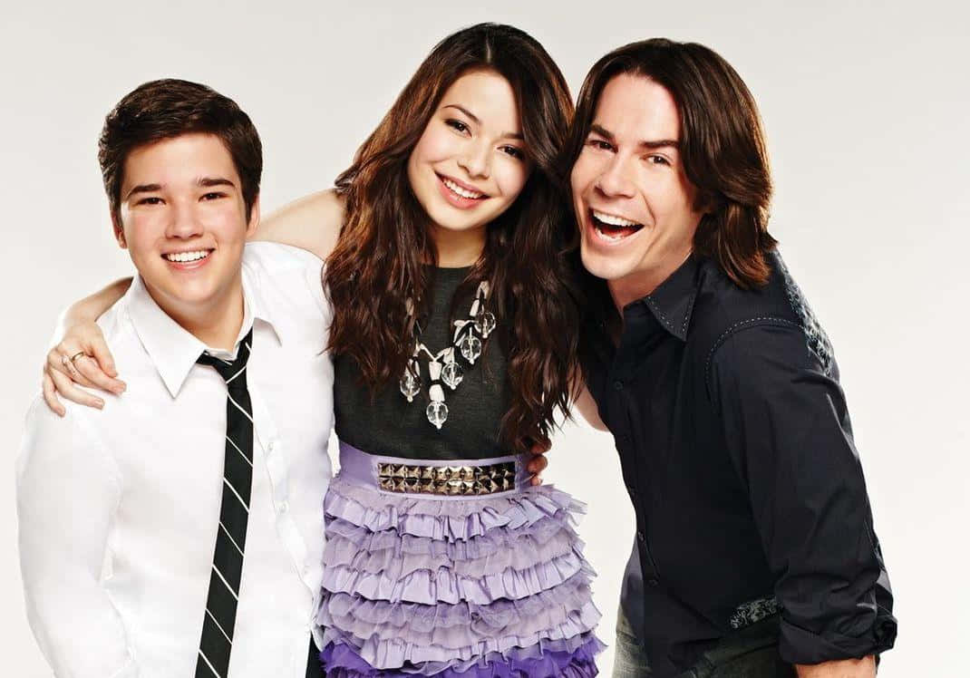 I Carly_ Cast_ Promotional_ Photo Background