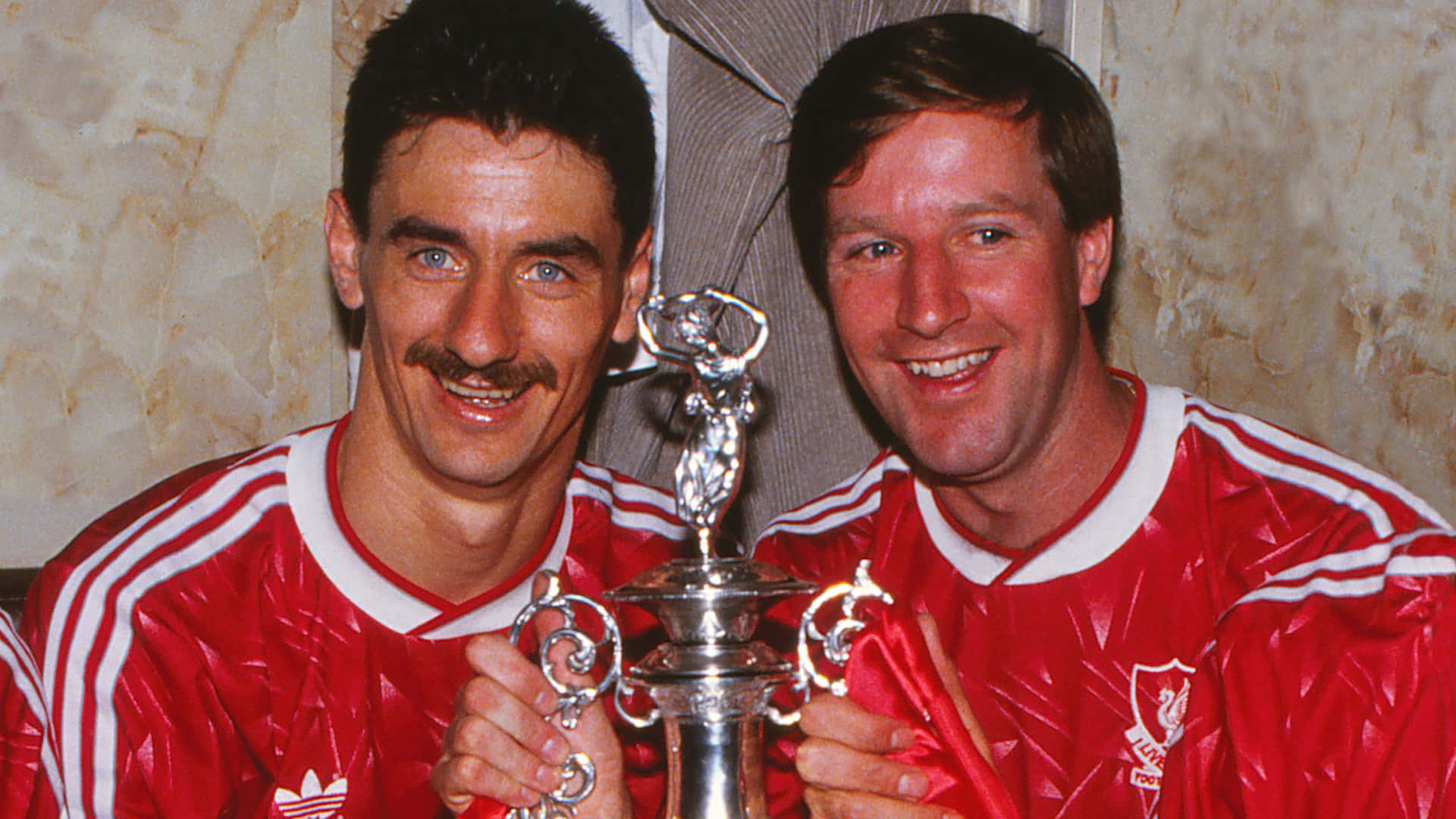 Ian Rush Ronnie Whelan League Championship Cup 1990 Background