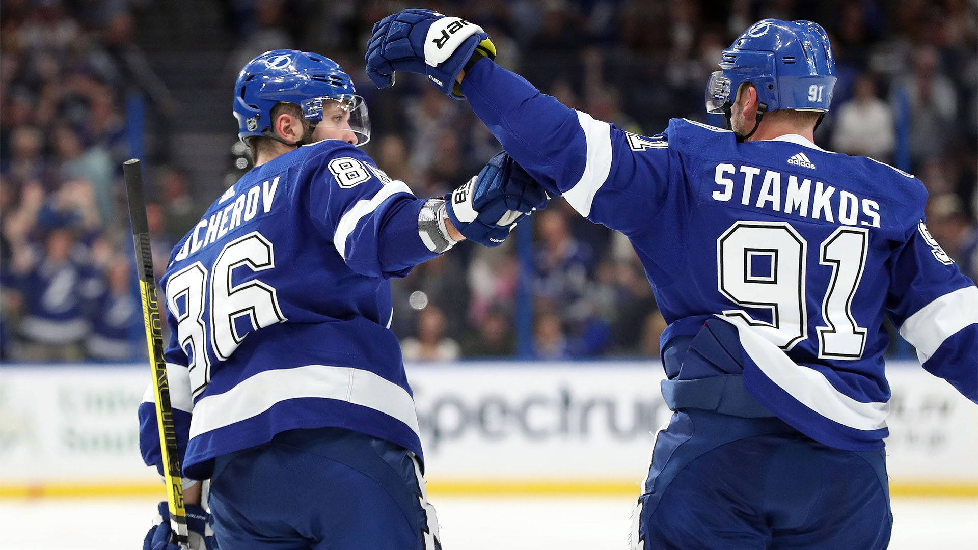 Ice Hockey Players Nikita Kucherov And Steven Stamkos Background