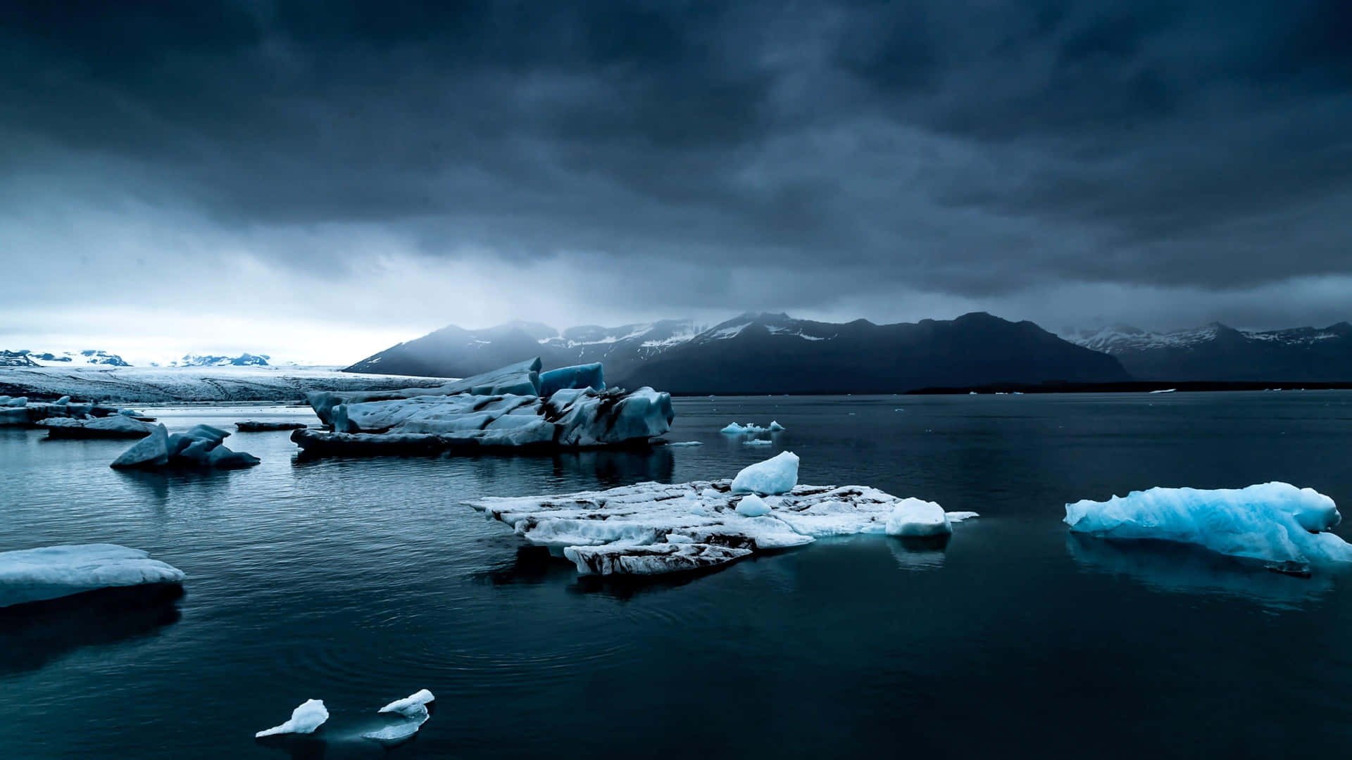 Iceberg In Iceland Desktop Background