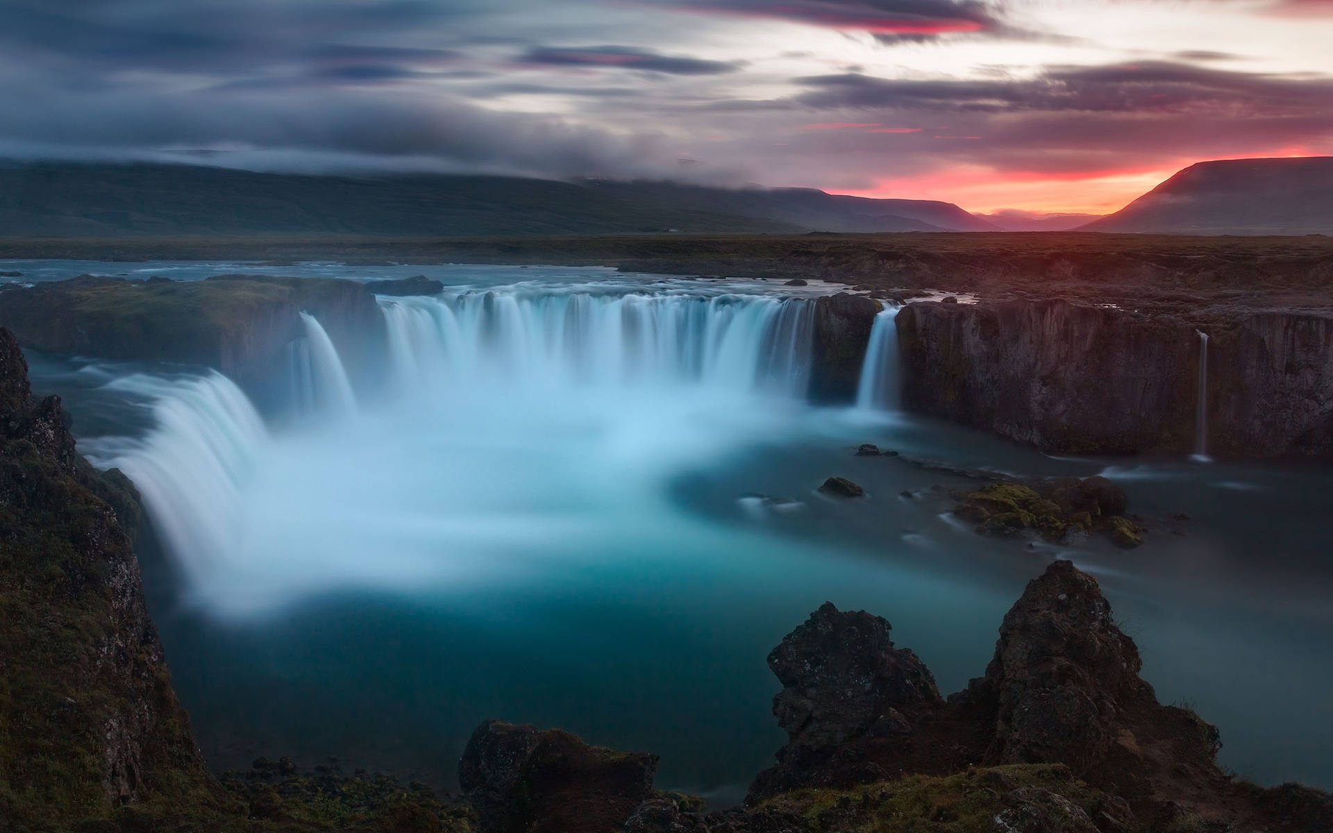 Iceland Grand Waterfalls Background