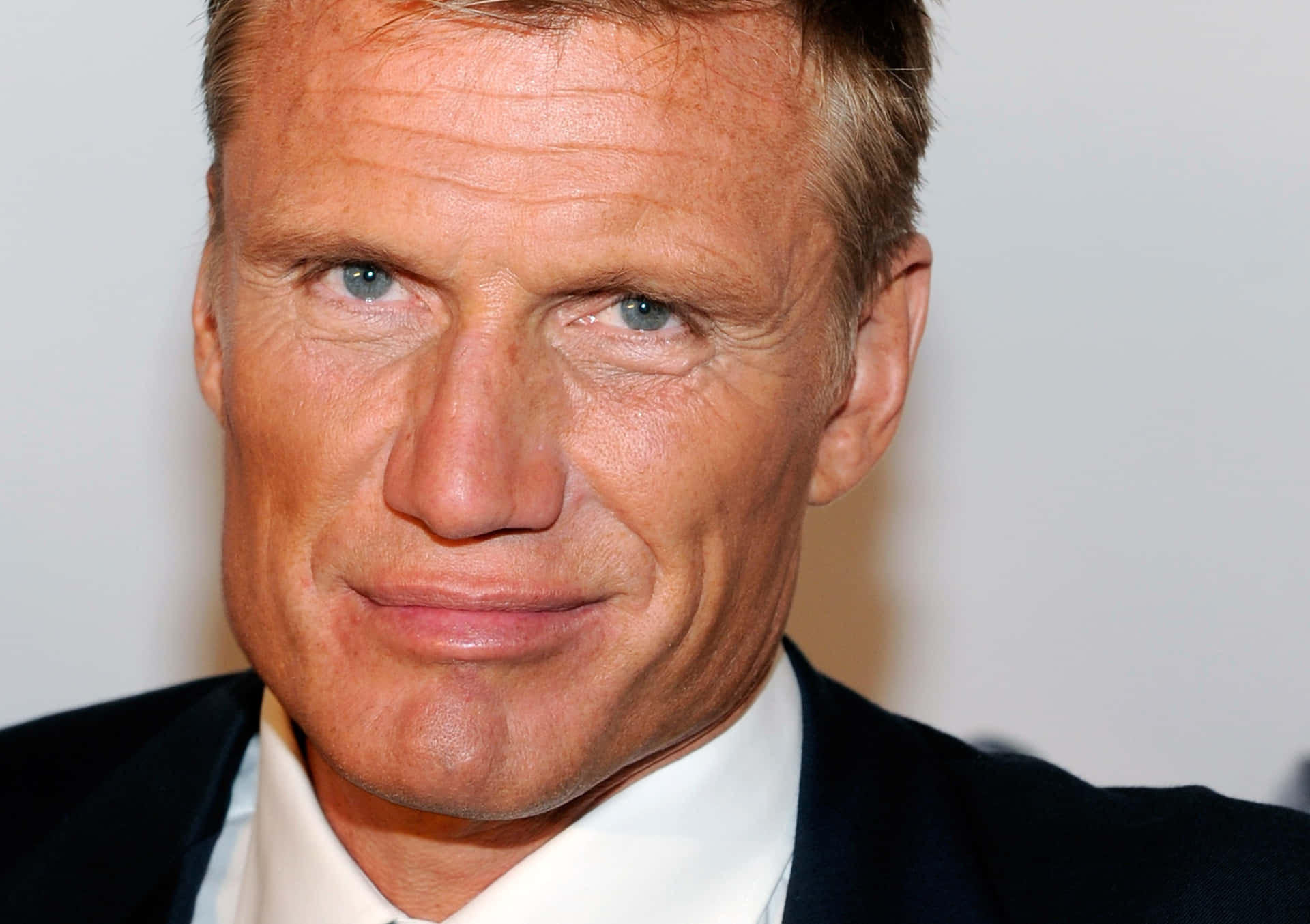 Iconic Actor And Martial Artist Dolph Lundgren Background