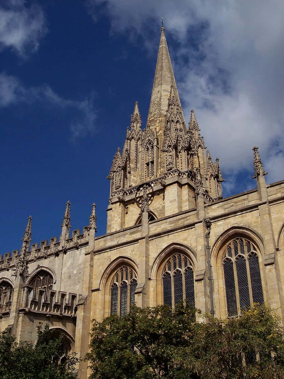 Iconic Architecture Of Oxford University's Church Background