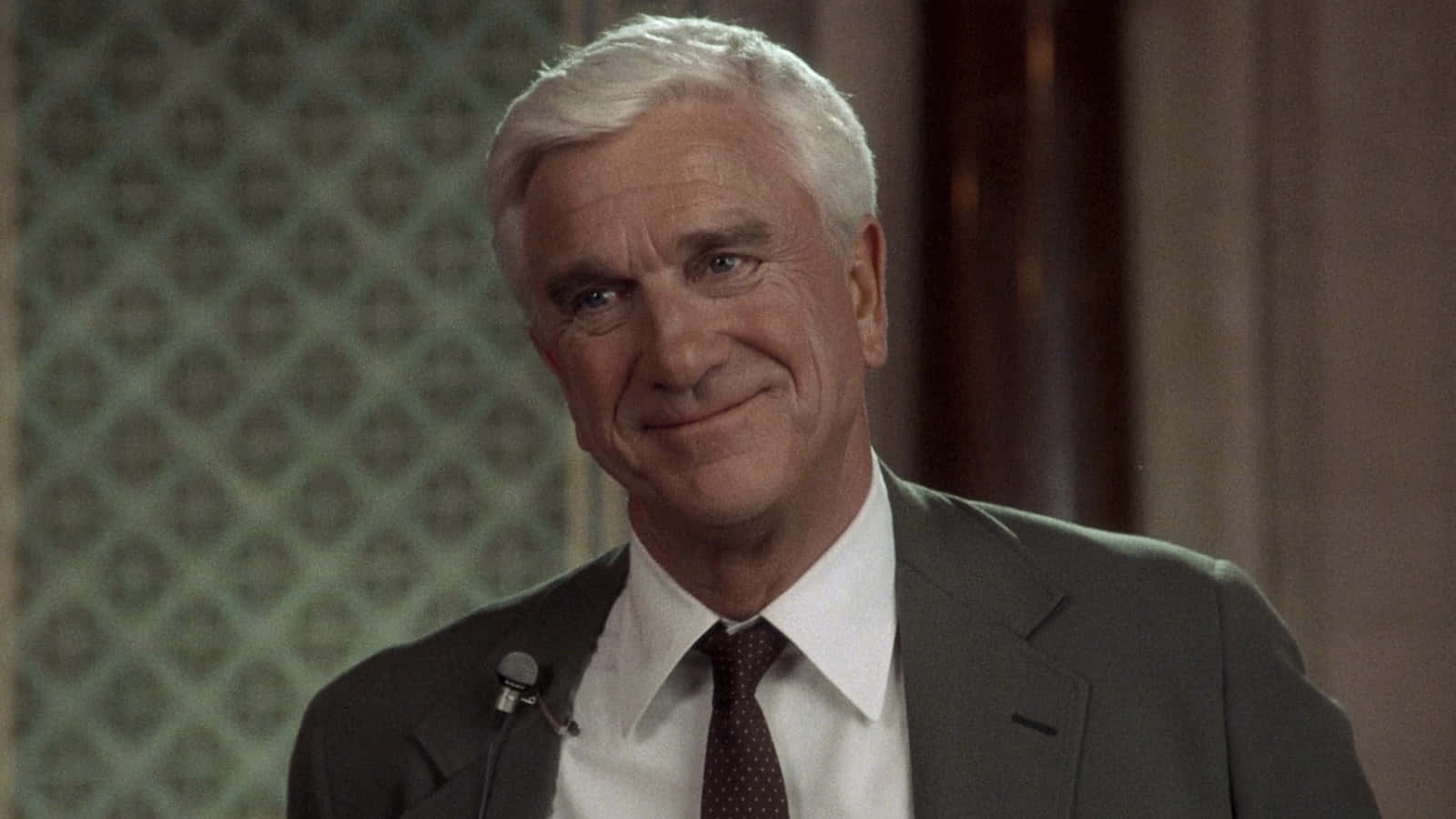 Iconic Comedic Actor Leslie Nielsen Background