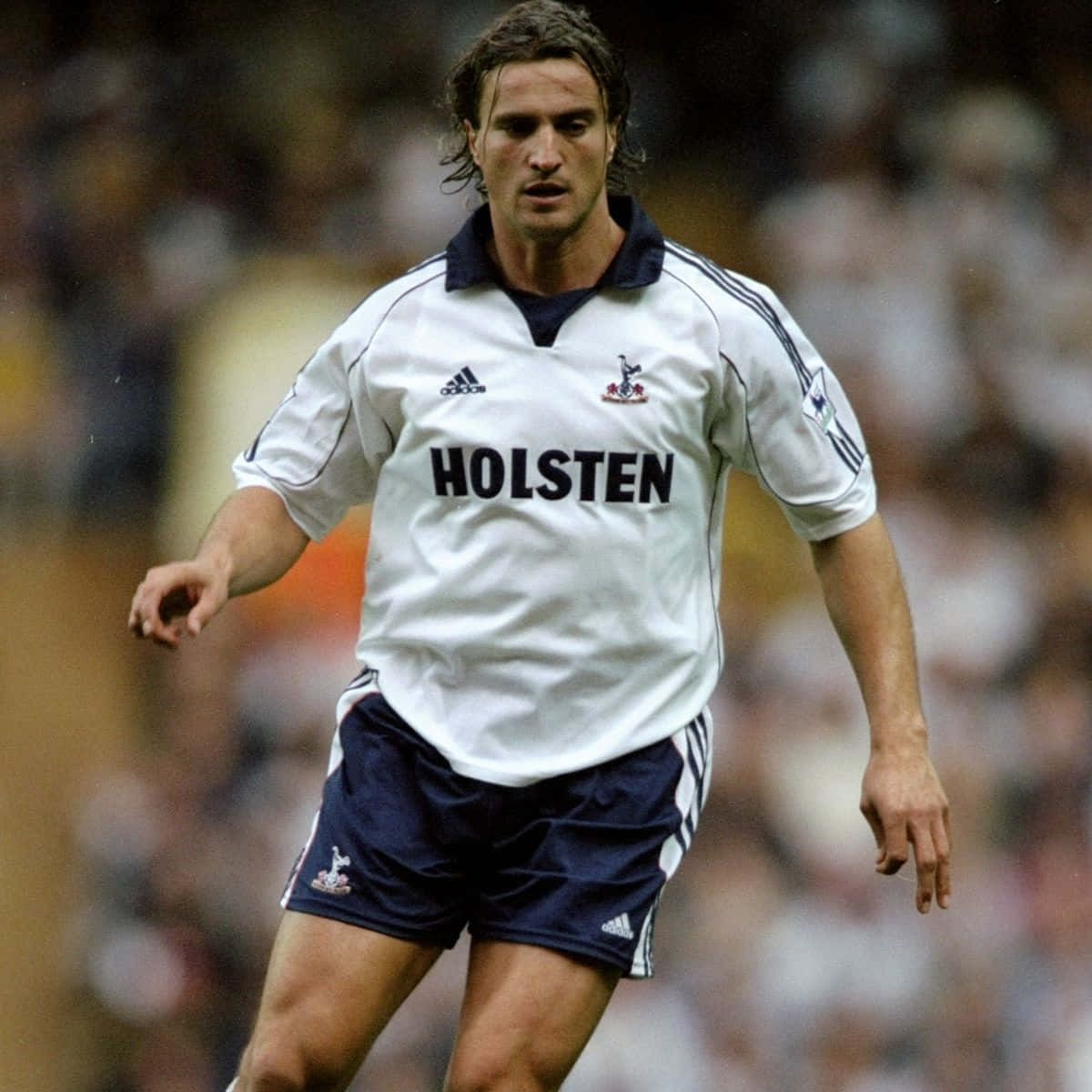 Iconic Football Star, David Ginola In Action Background