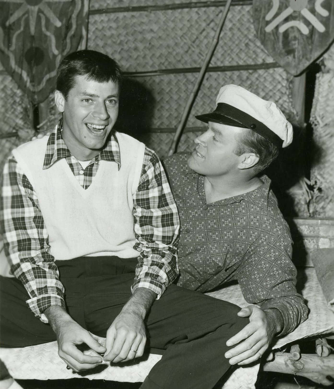 Iconic Hollywood Comedy Legend Jerry Lewis Background