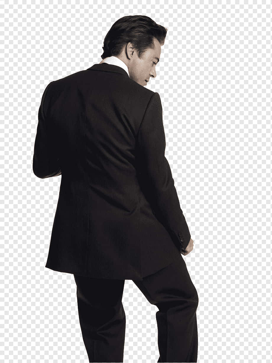 Iconic Style - Robert Downey Jr. In A Sleek Men's Suit Background