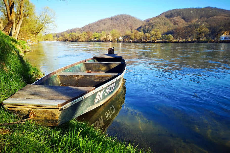 Idyllic Boat Background