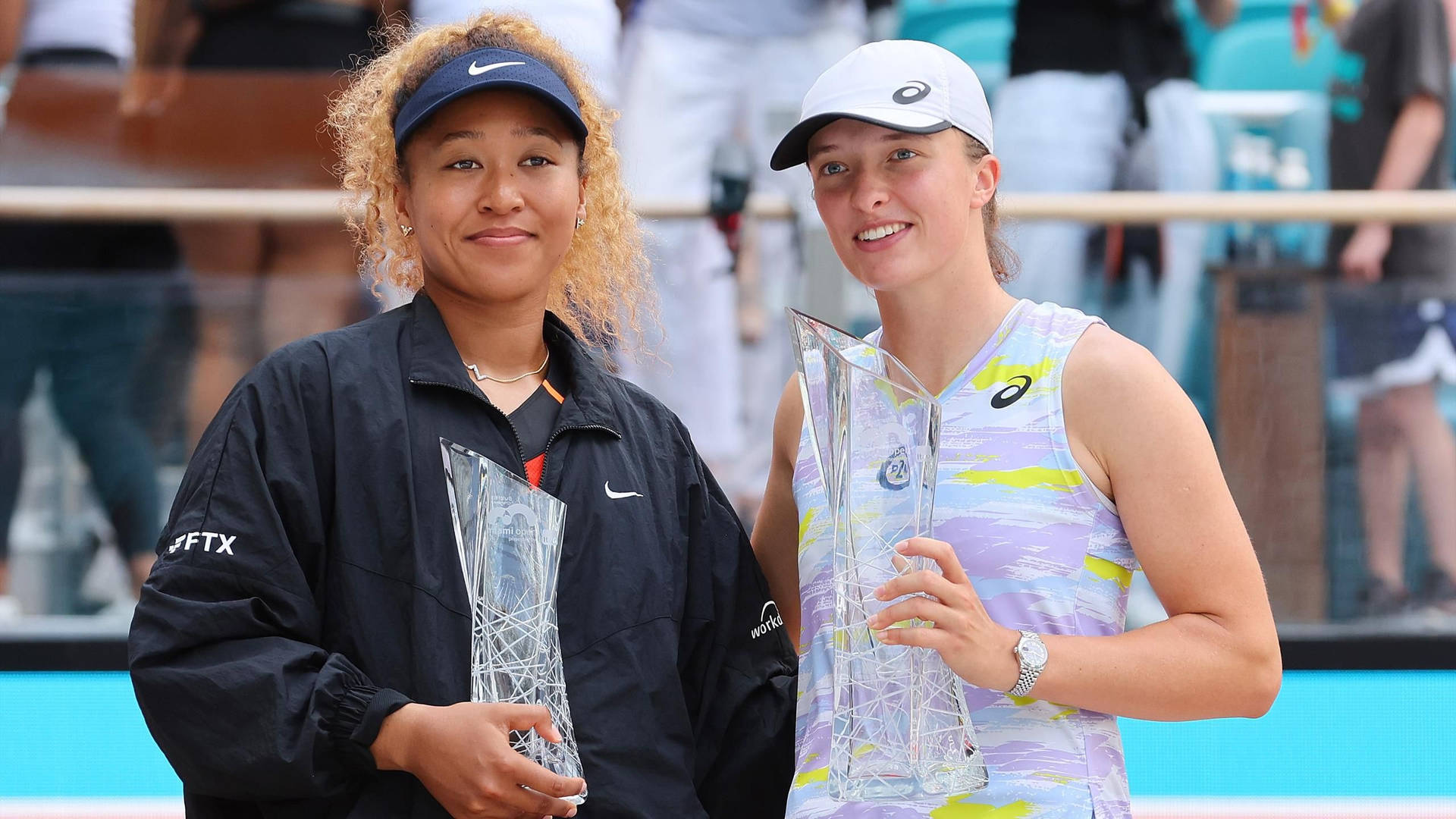 Iga Swiatek And Naomi Osaka Background