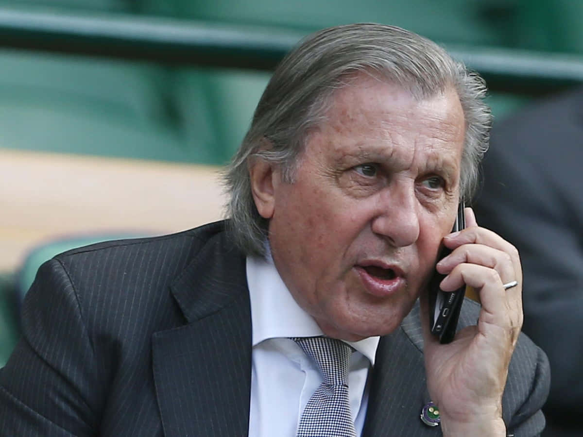 Ilie Năstase Phone Call Background