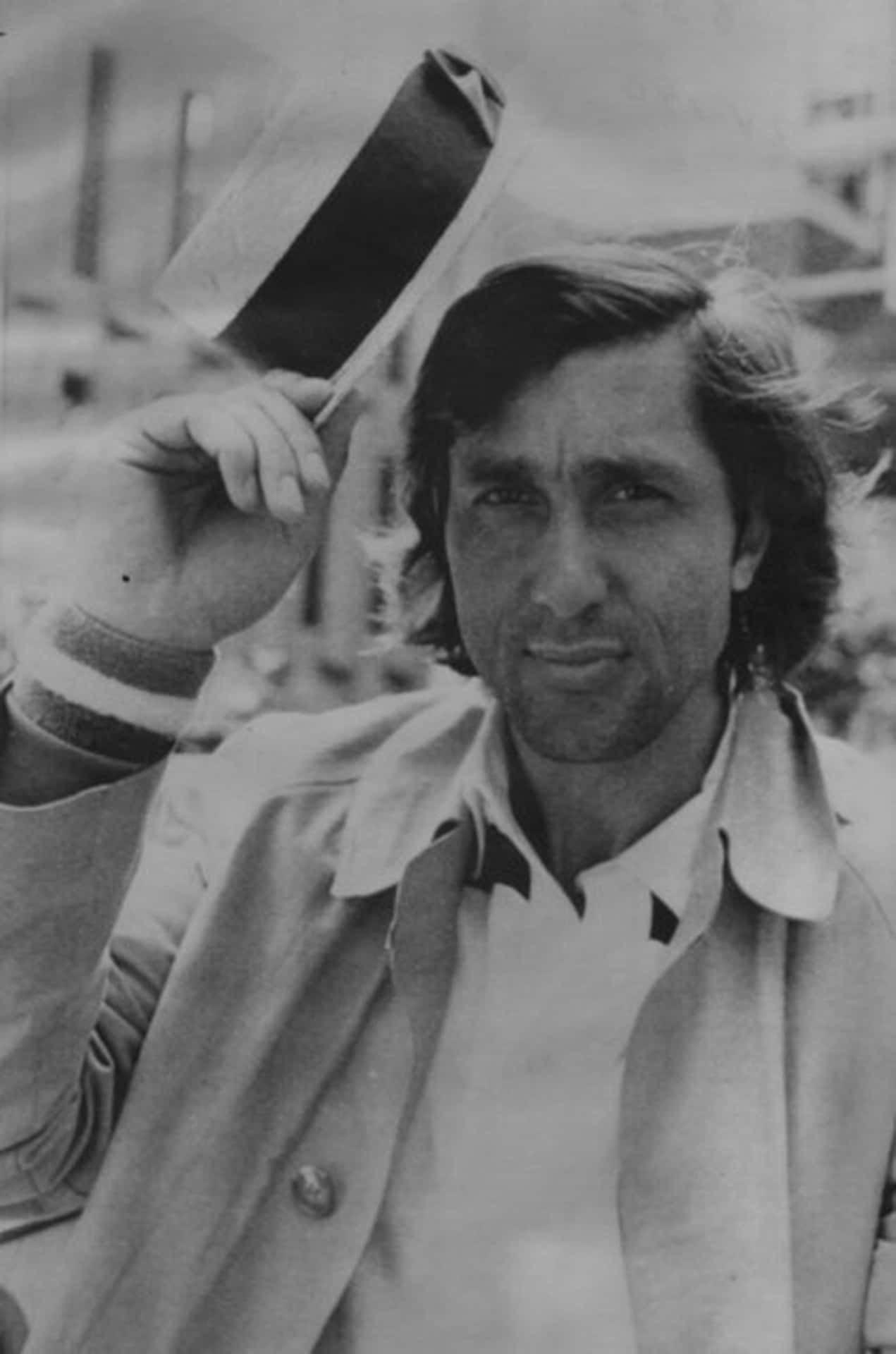 Ilie Năstase Tennis Badboy Background