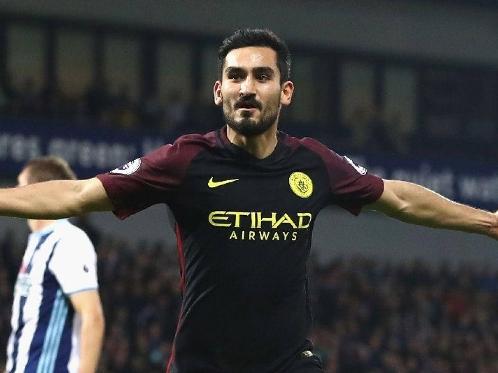 Ilkay Gundogan Maroon And Black Jersey