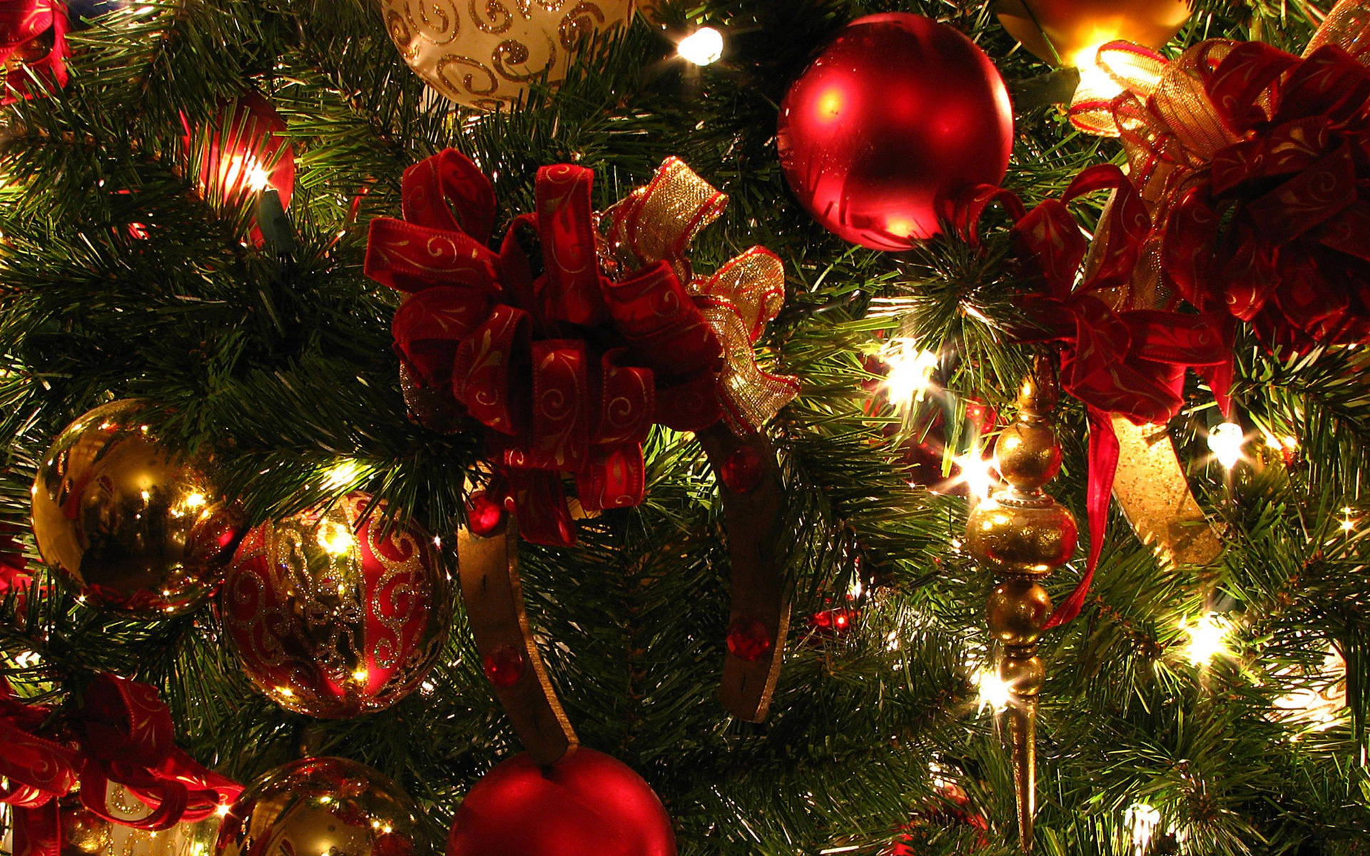 Illuminate Your Christmas With Elegant Lights Background