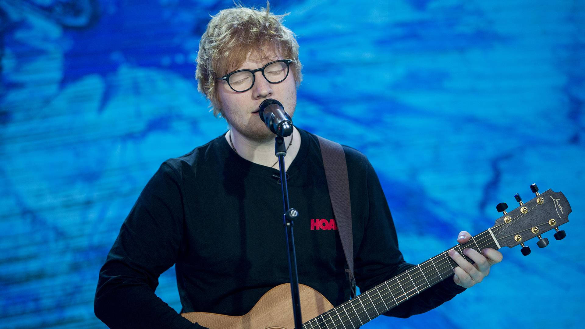 Image Ed Sheeran Singing Live Background