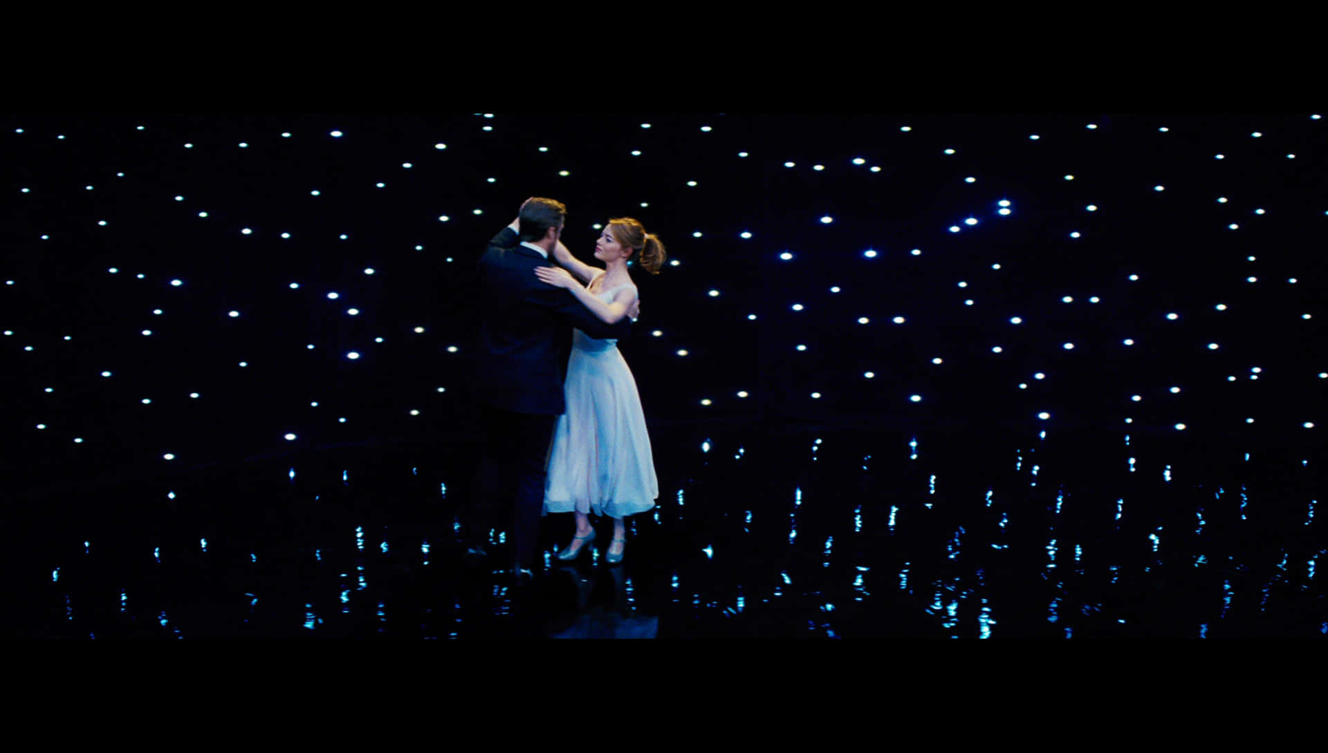 Image La La Land | Ryan Gosling And Emma Stone Dance Background