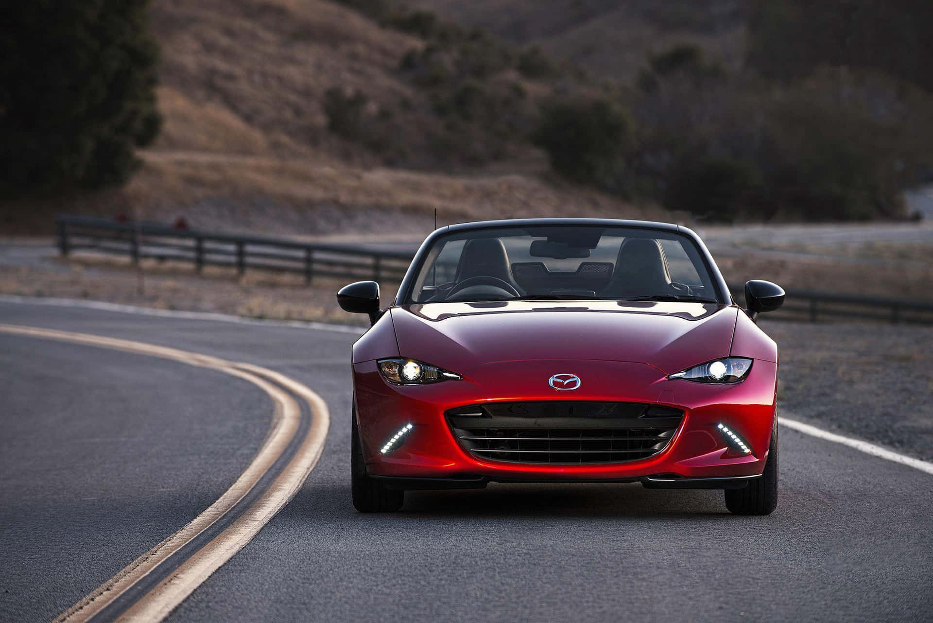 Image Mazda Miata Design - Classically Elegant